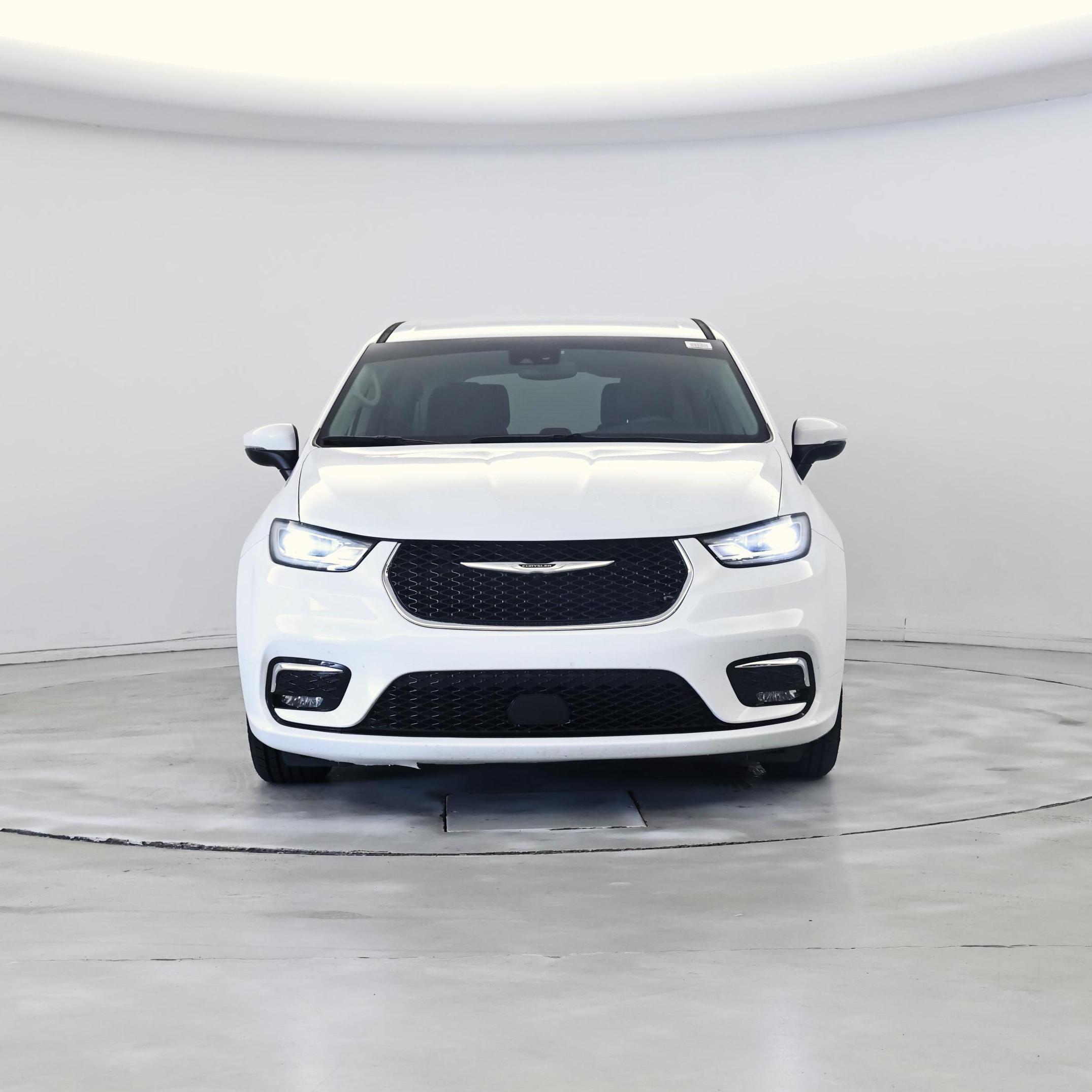 Thumbnail: 2023 Chrysler Pacifica - 5
