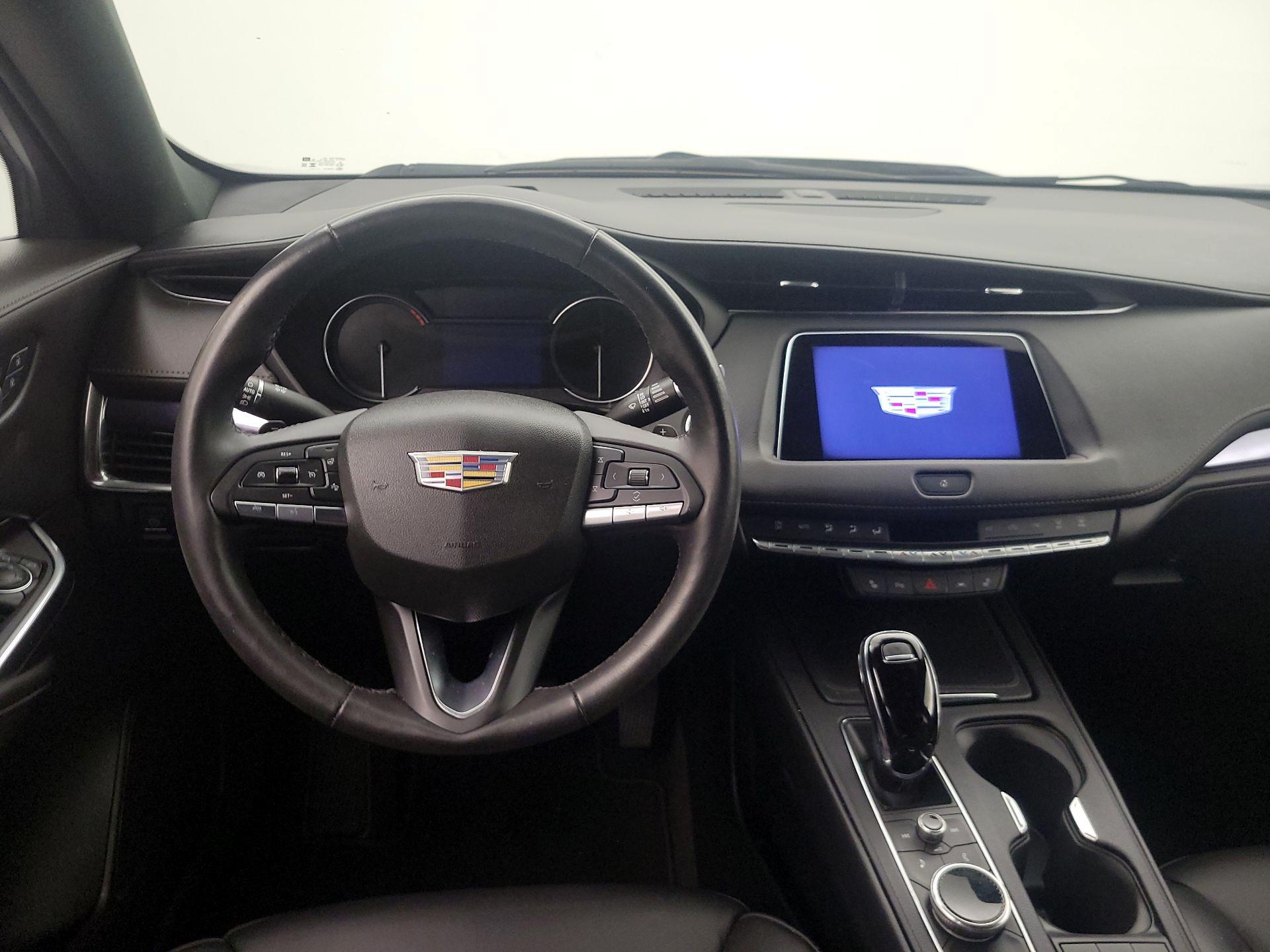 Thumbnail: 2023 Cadillac XT4 - 10