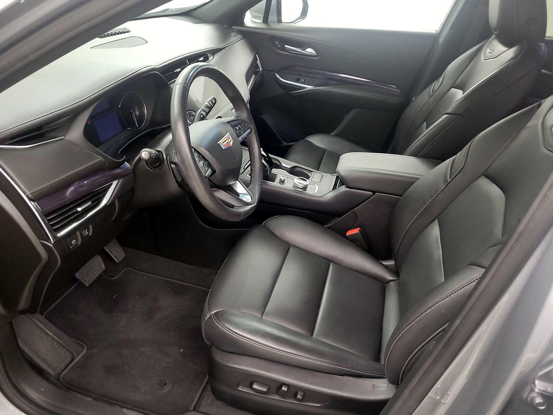 Thumbnail: 2023 Cadillac XT4 - 11
