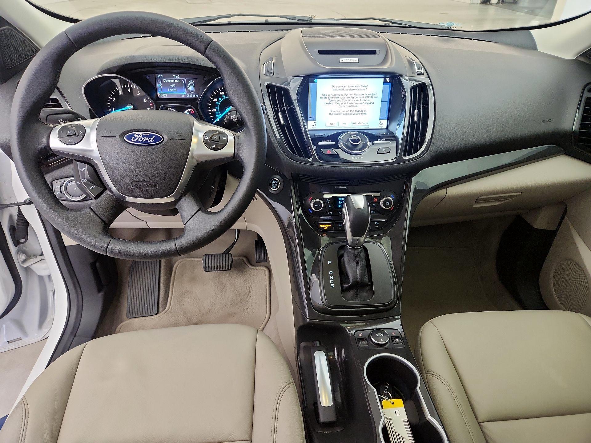 Thumbnail: 2016 Ford Escape - 9