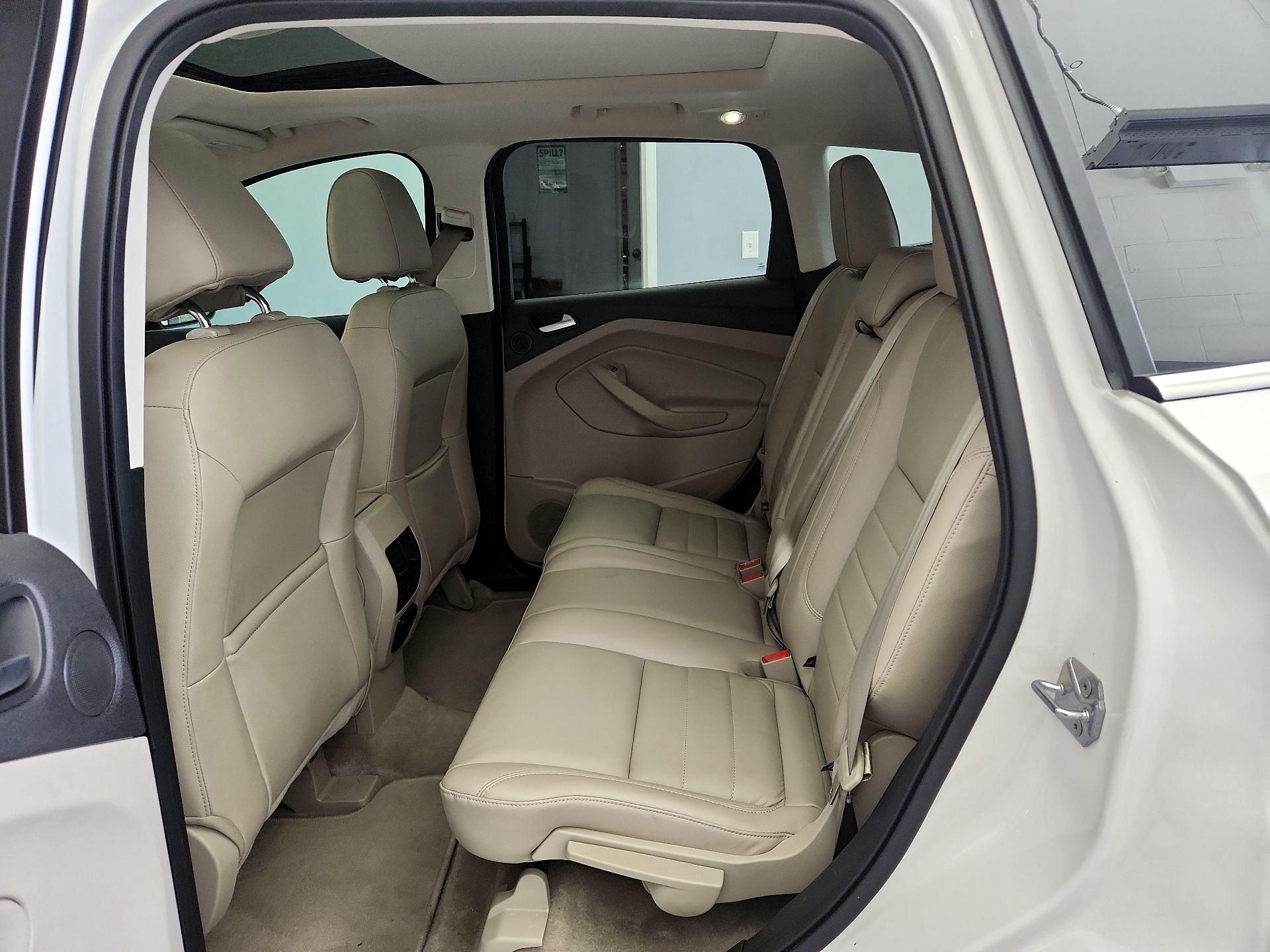 Thumbnail: 2016 Ford Escape - 20