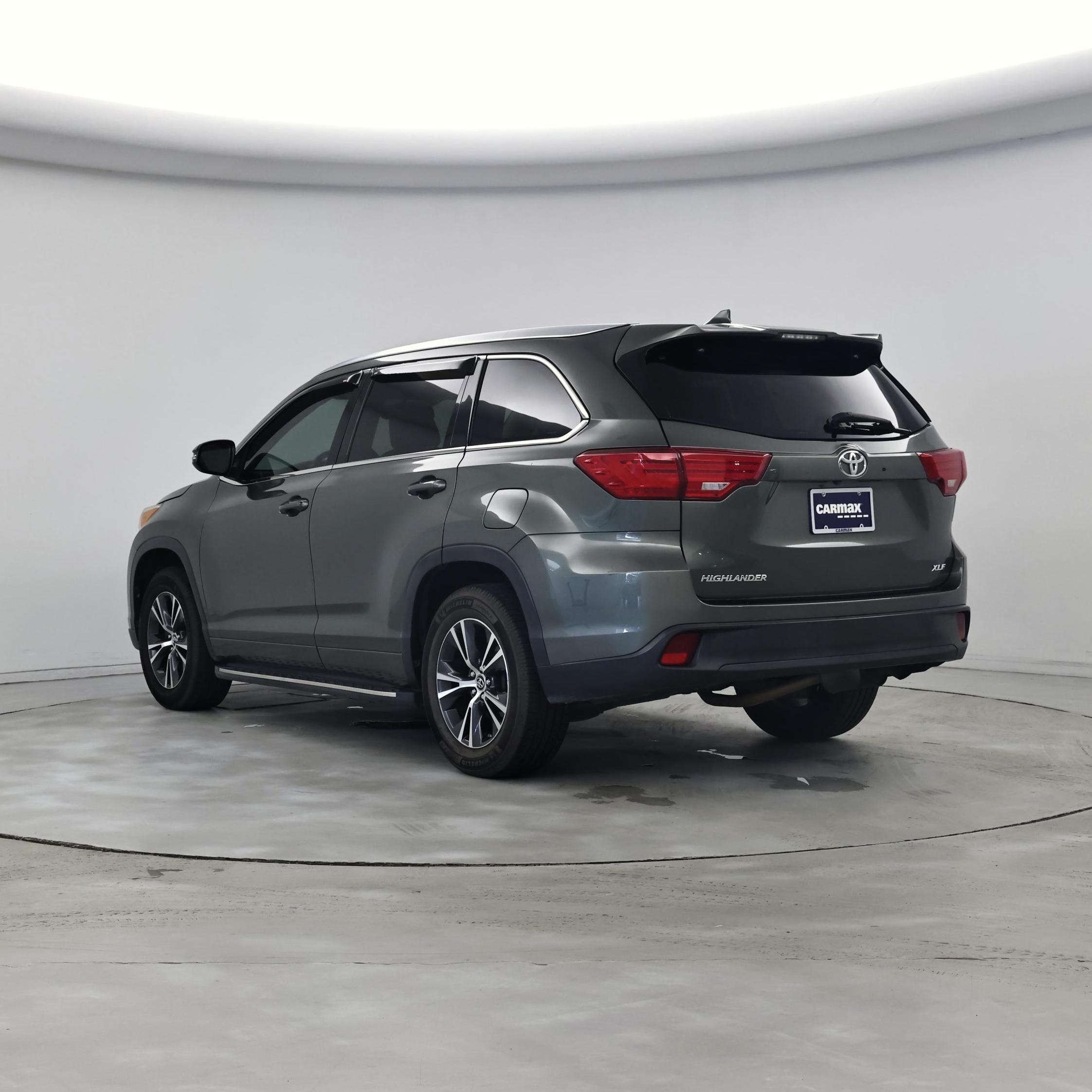 Thumbnail: 2016 Toyota Highlander - 2