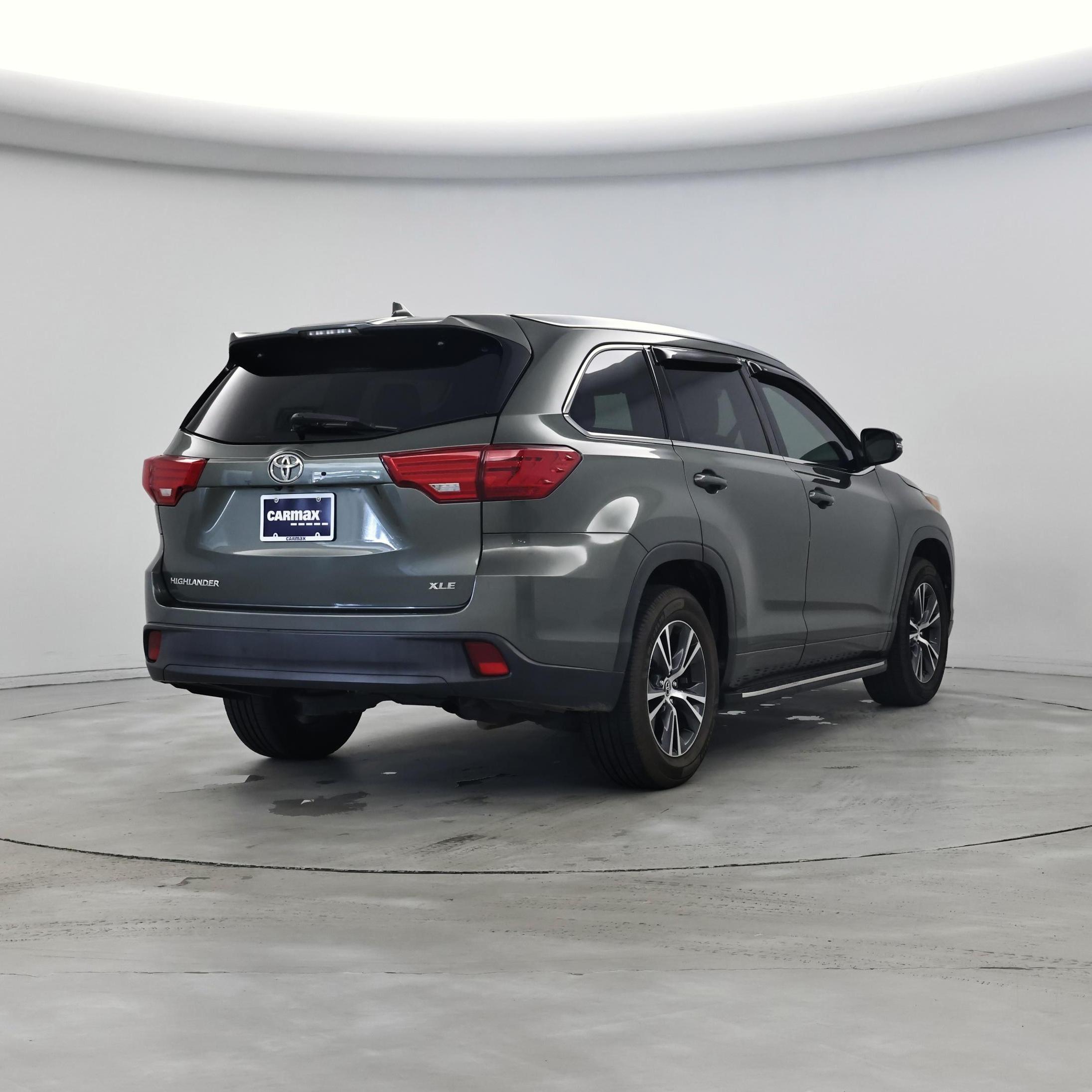 Thumbnail: 2016 Toyota Highlander - 8