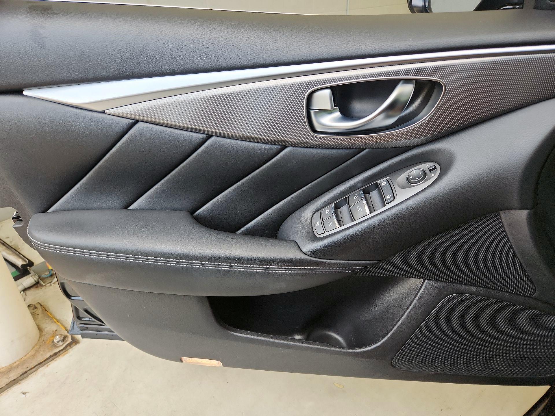 Thumbnail: 2015 INFINITI Q50 - 12