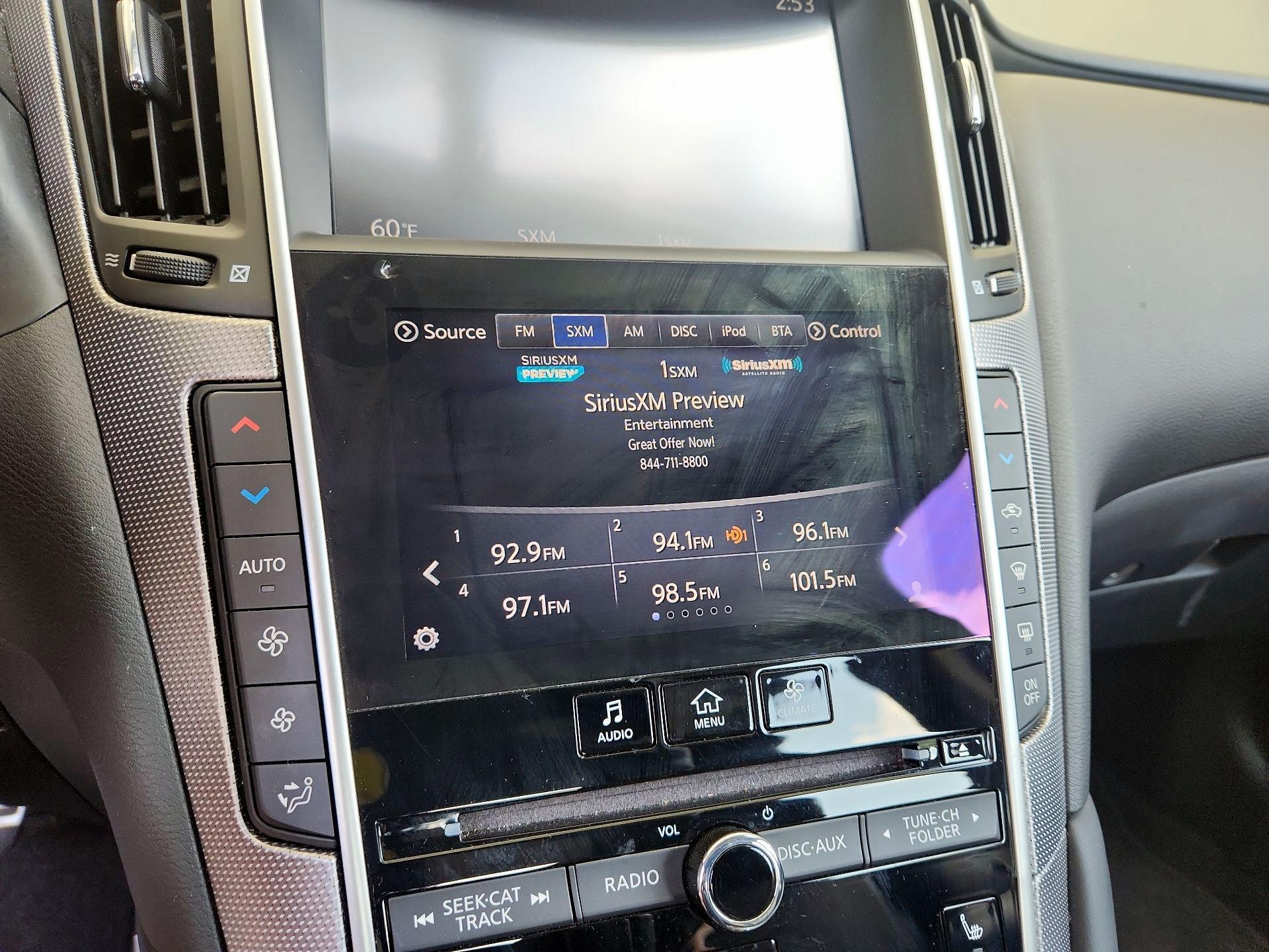 Thumbnail: 2015 INFINITI Q50 - 16