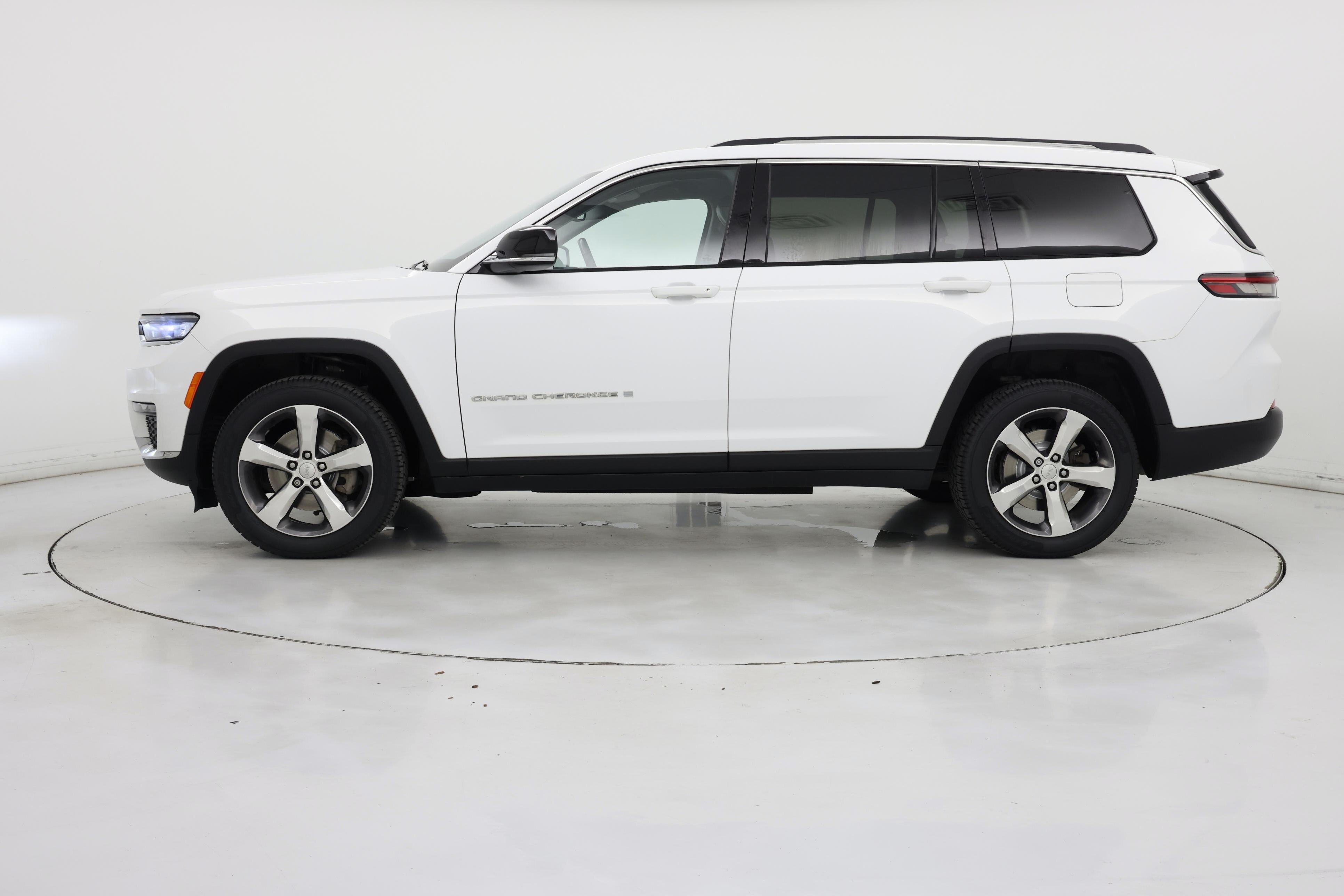 Thumbnail: 2021 Jeep Grand Cherokee L - 3
