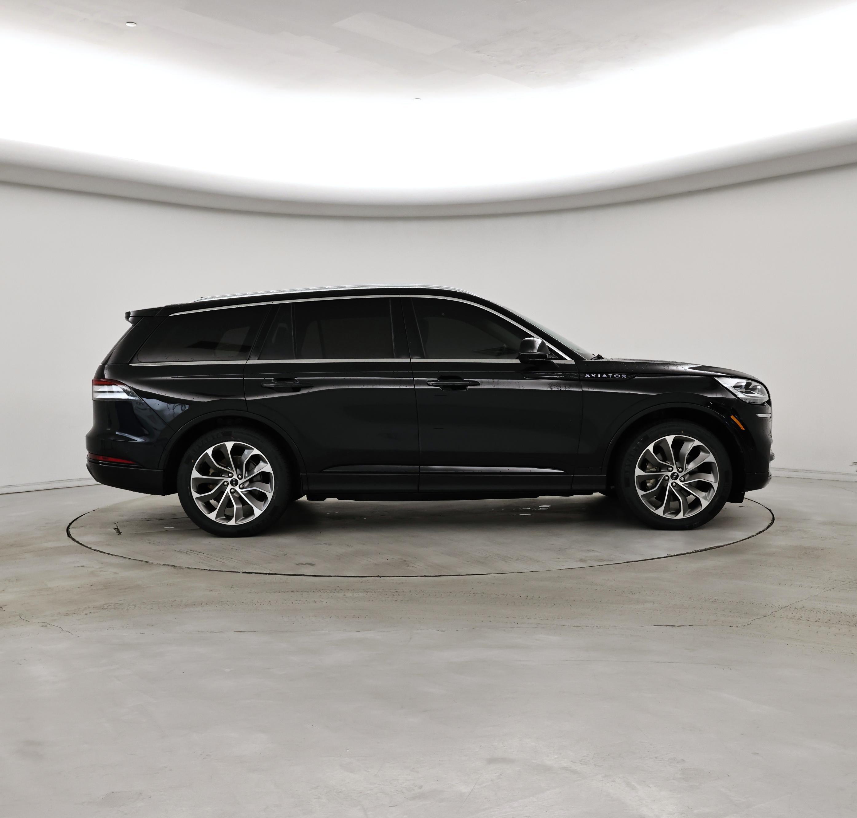 Thumbnail: 2021 Lincoln Aviator - 7