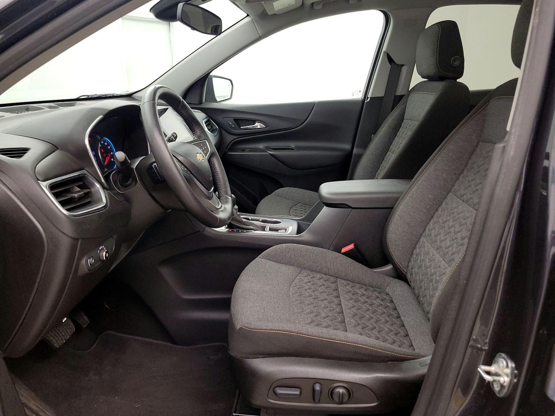 Thumbnail: 2022 Chevrolet Equinox - 11