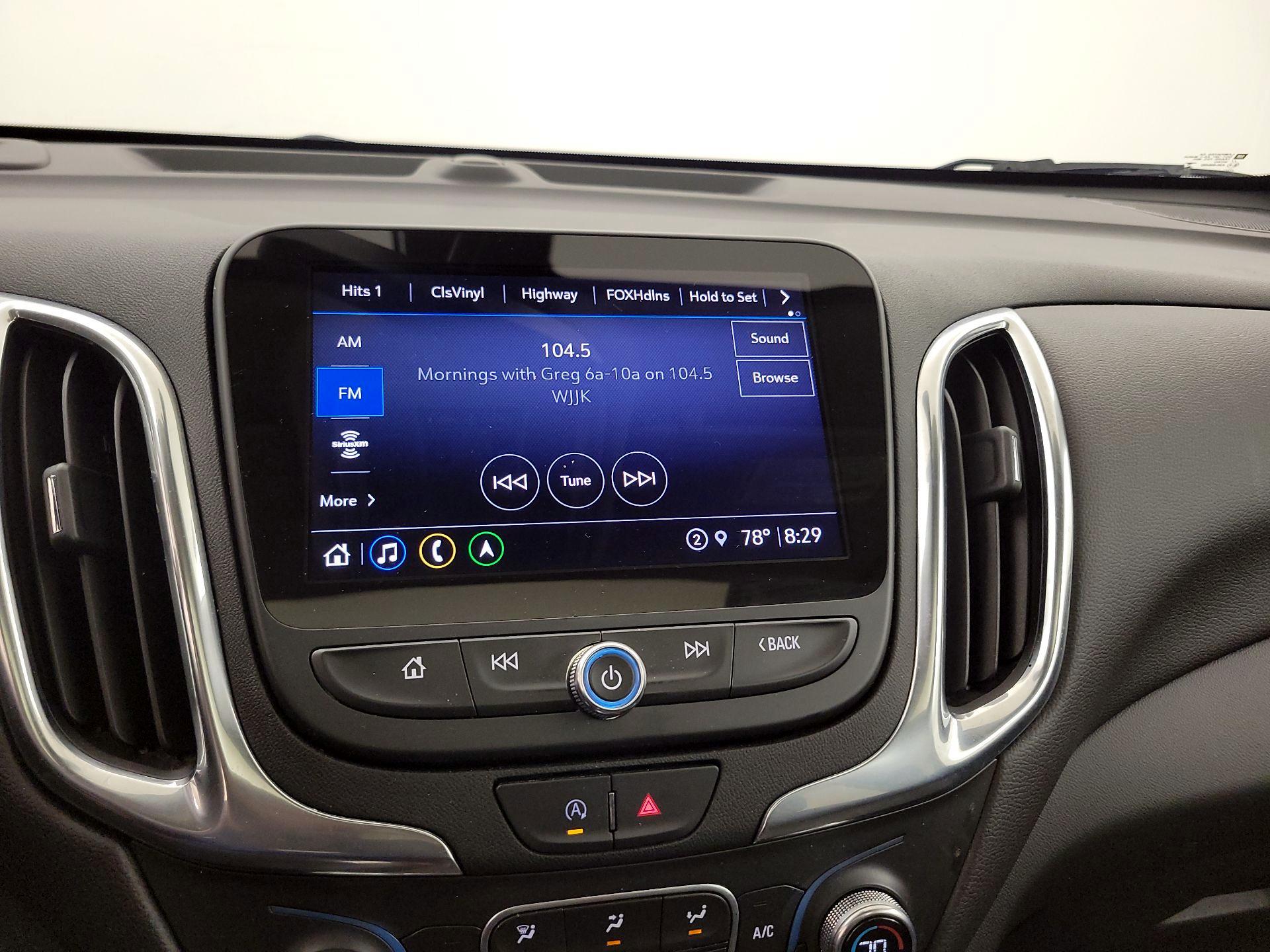 Thumbnail: 2022 Chevrolet Equinox - 16