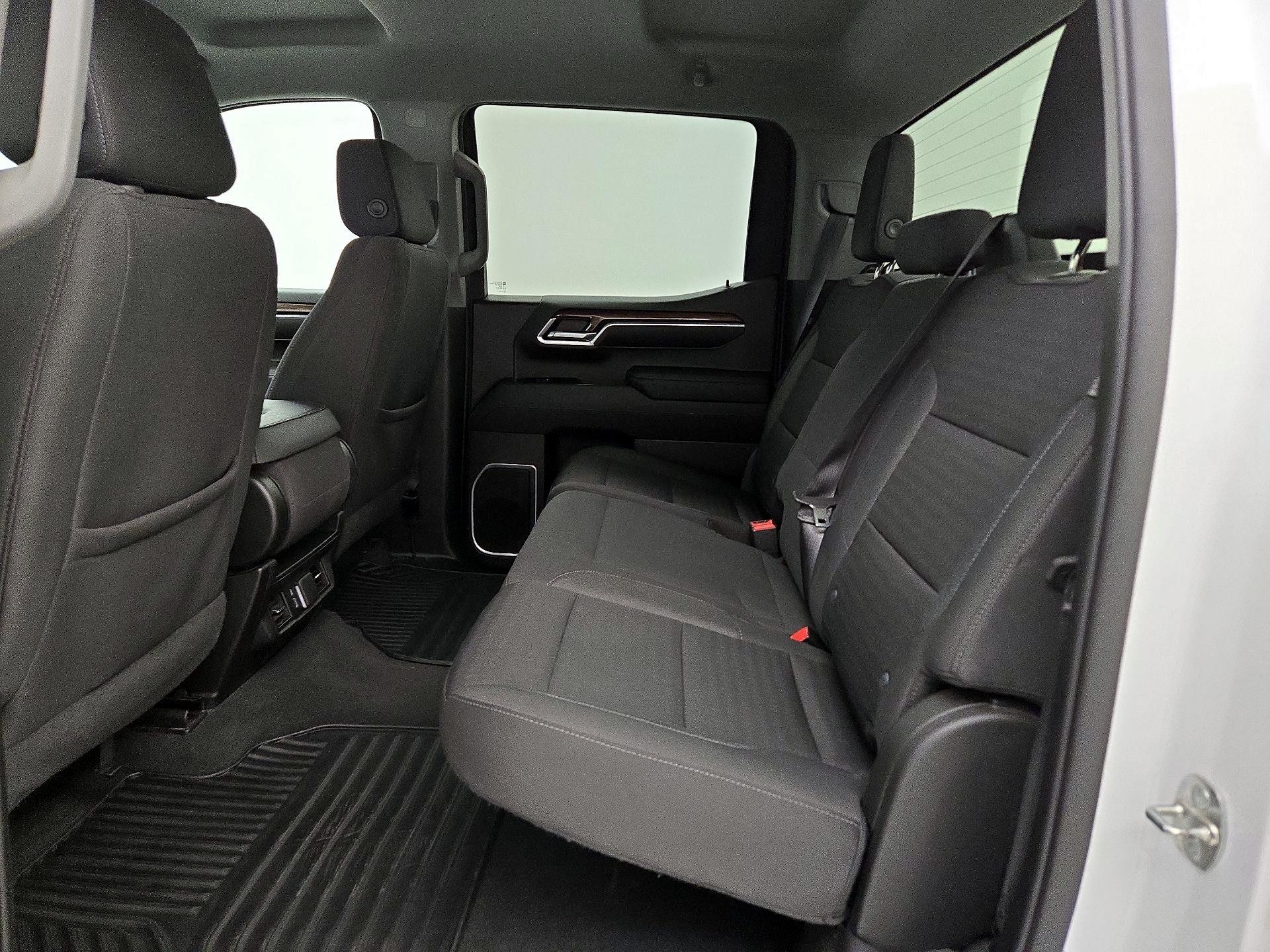 Thumbnail: 2022 Chevrolet Silverado 1500 - 19