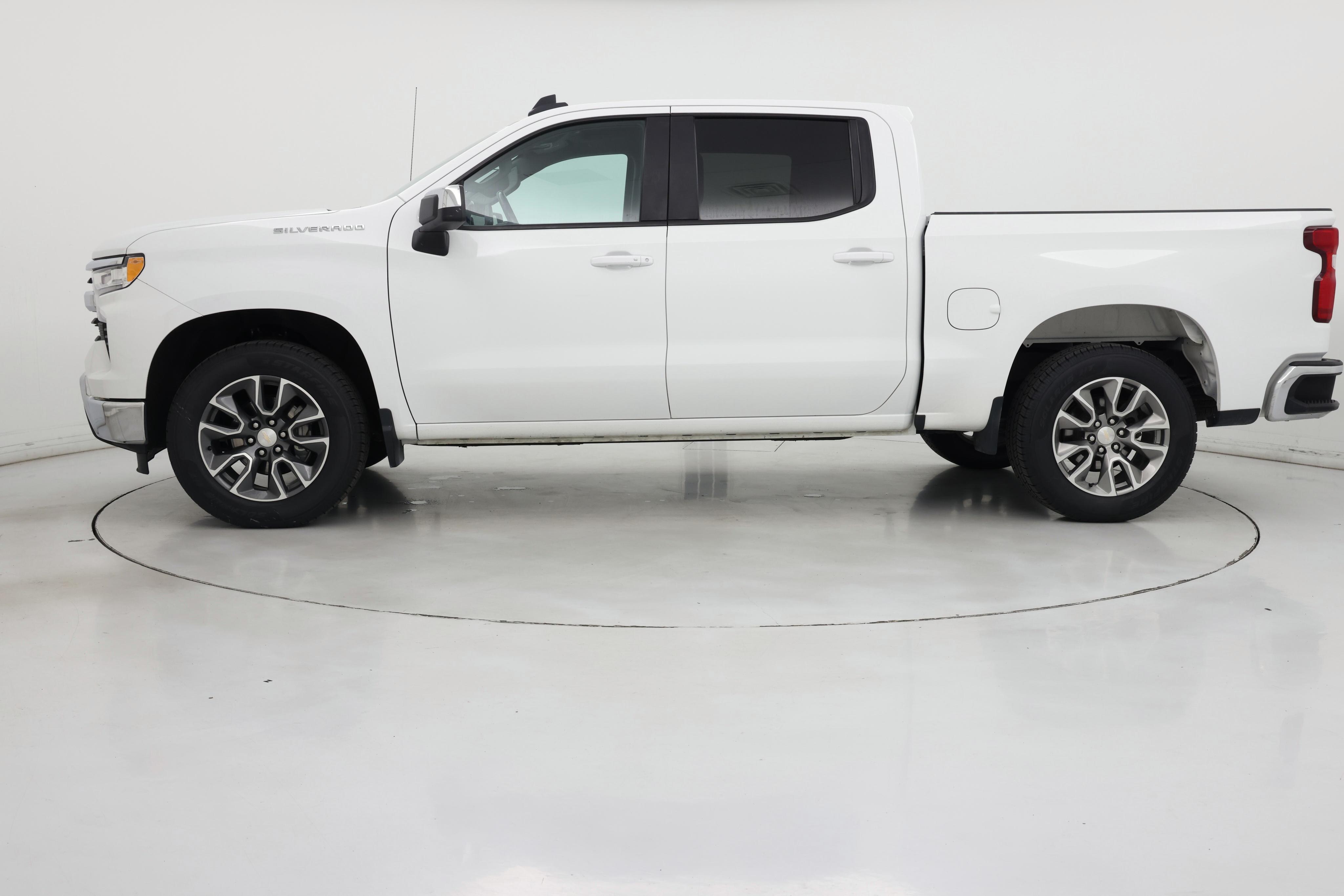 Thumbnail: 2022 Chevrolet Silverado 1500 - 3