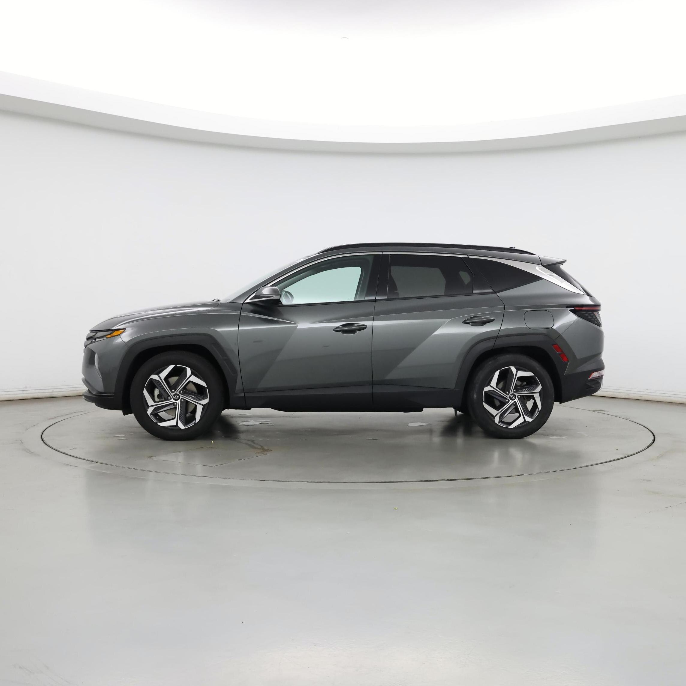 Thumbnail: 2022 Hyundai Tucson - 3