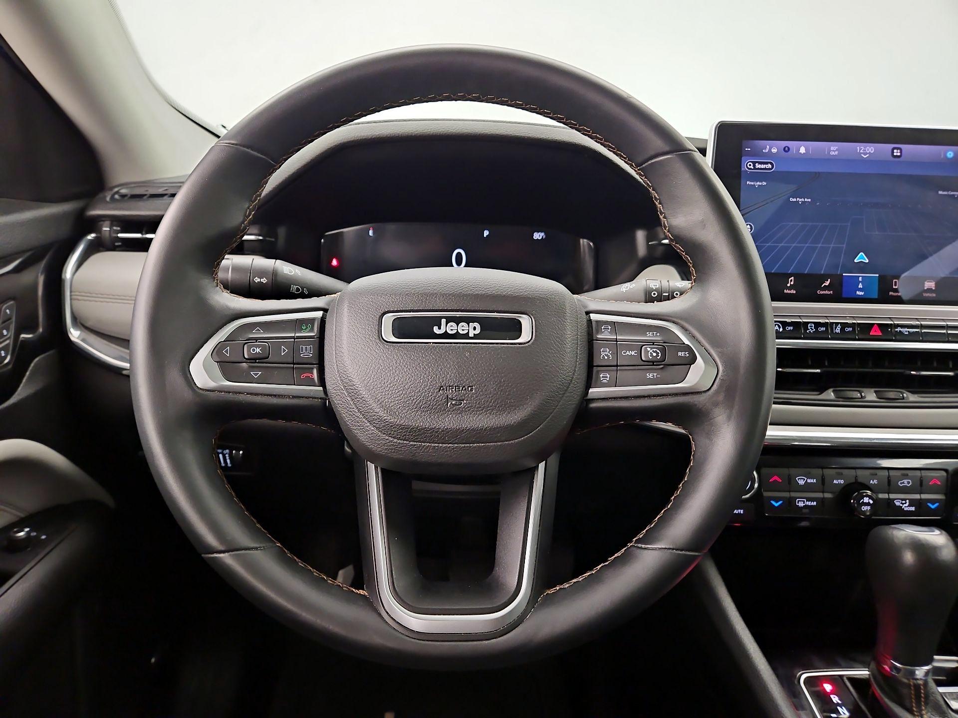 Thumbnail: 2022 Jeep Compass - 10