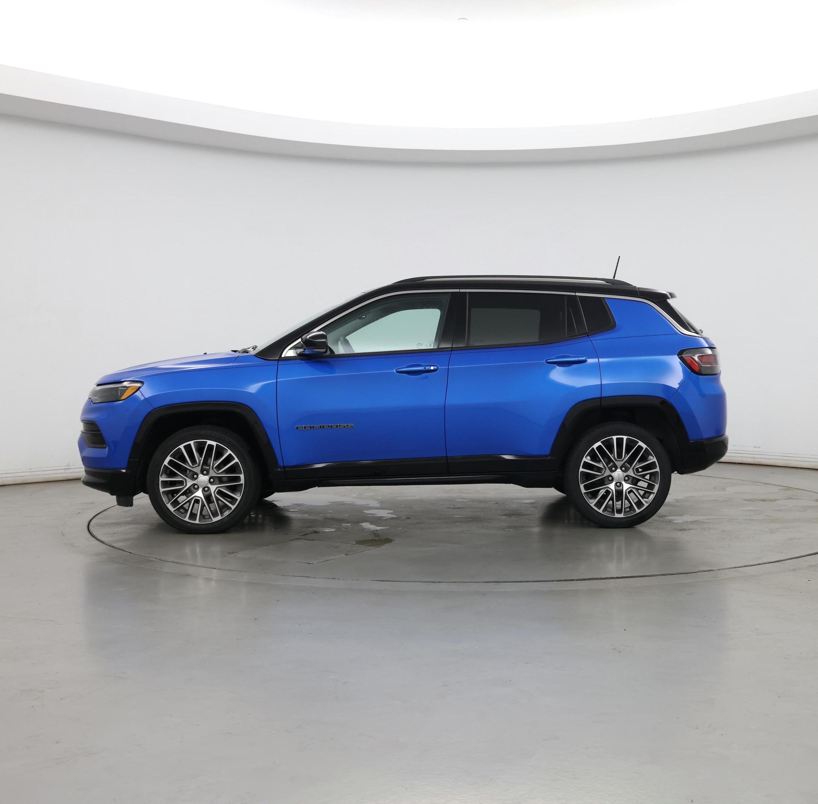 Thumbnail: 2022 Jeep Compass - 3