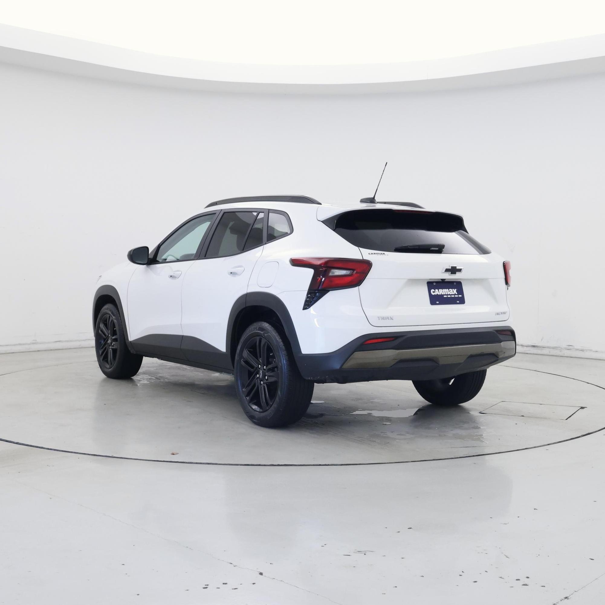 Thumbnail: 2025 Chevrolet Trax - 2