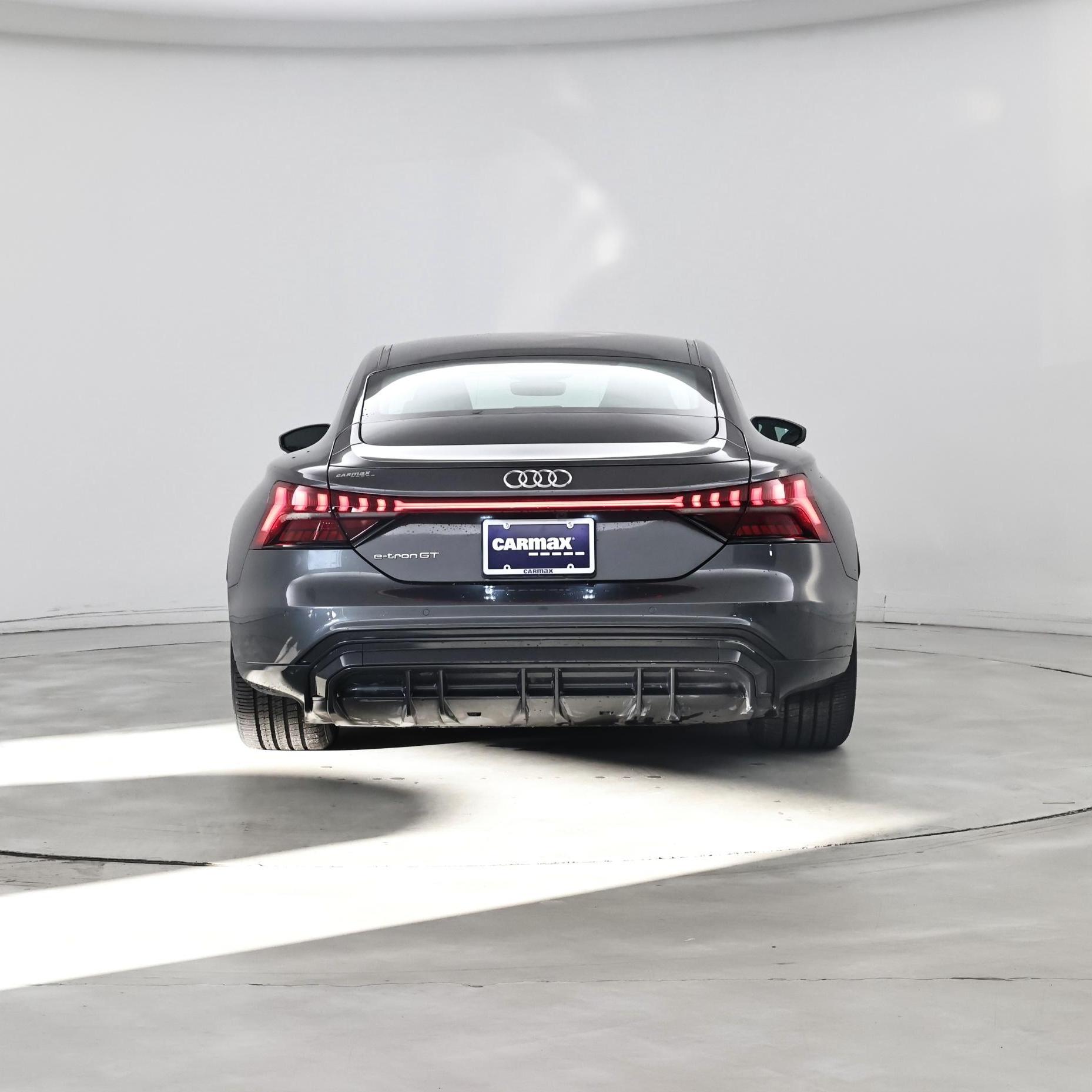 Thumbnail: 2022 Audi e-tron GT - 8