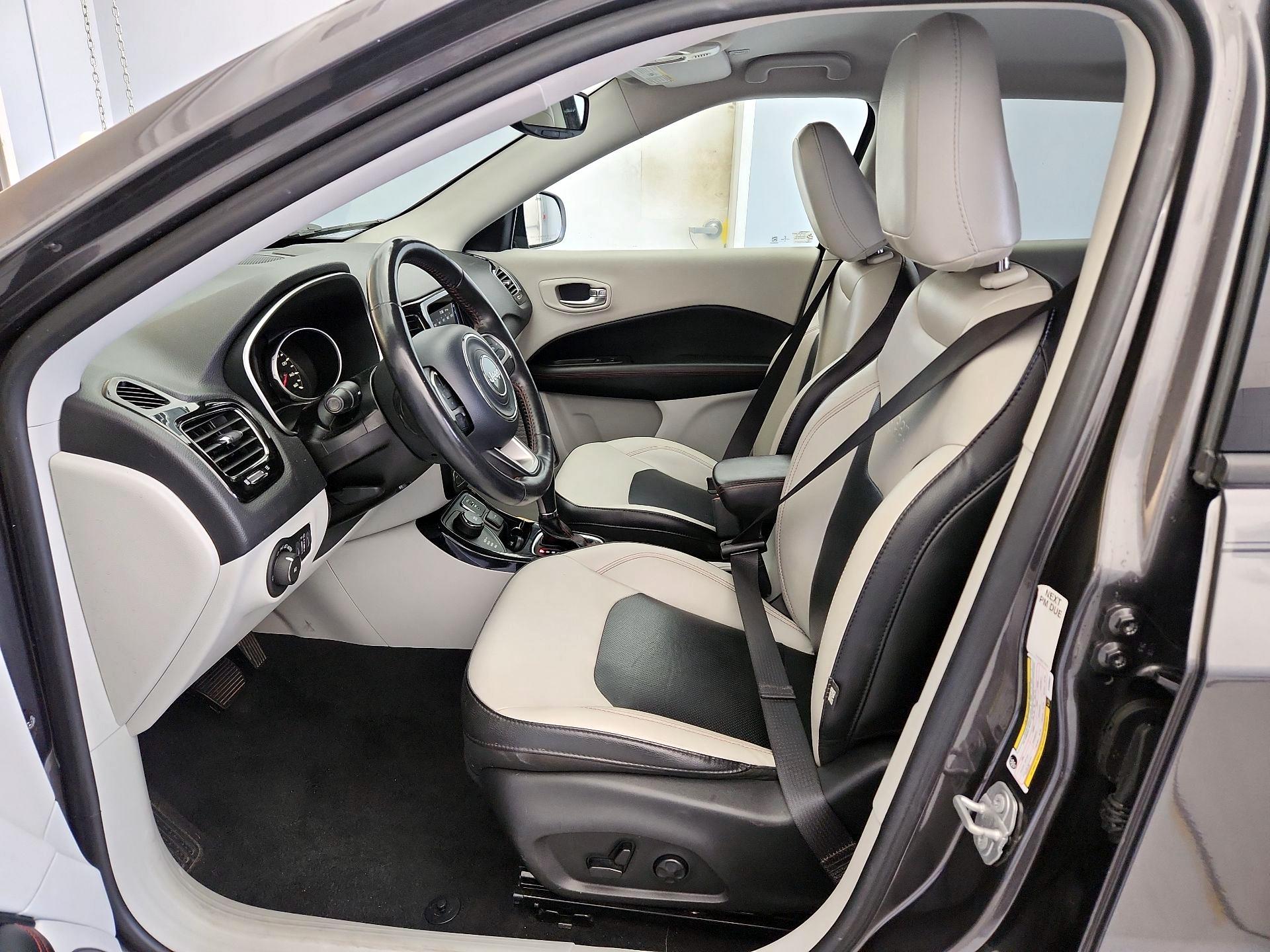 Thumbnail: 2019 Jeep Compass - 11