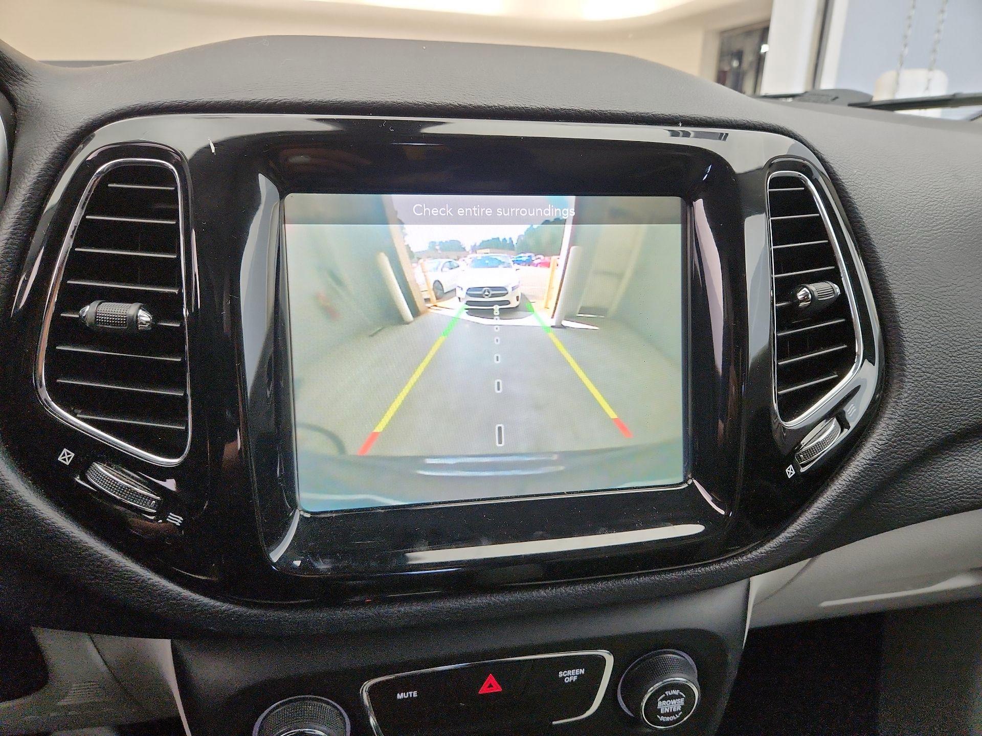 Thumbnail: 2019 Jeep Compass - 14