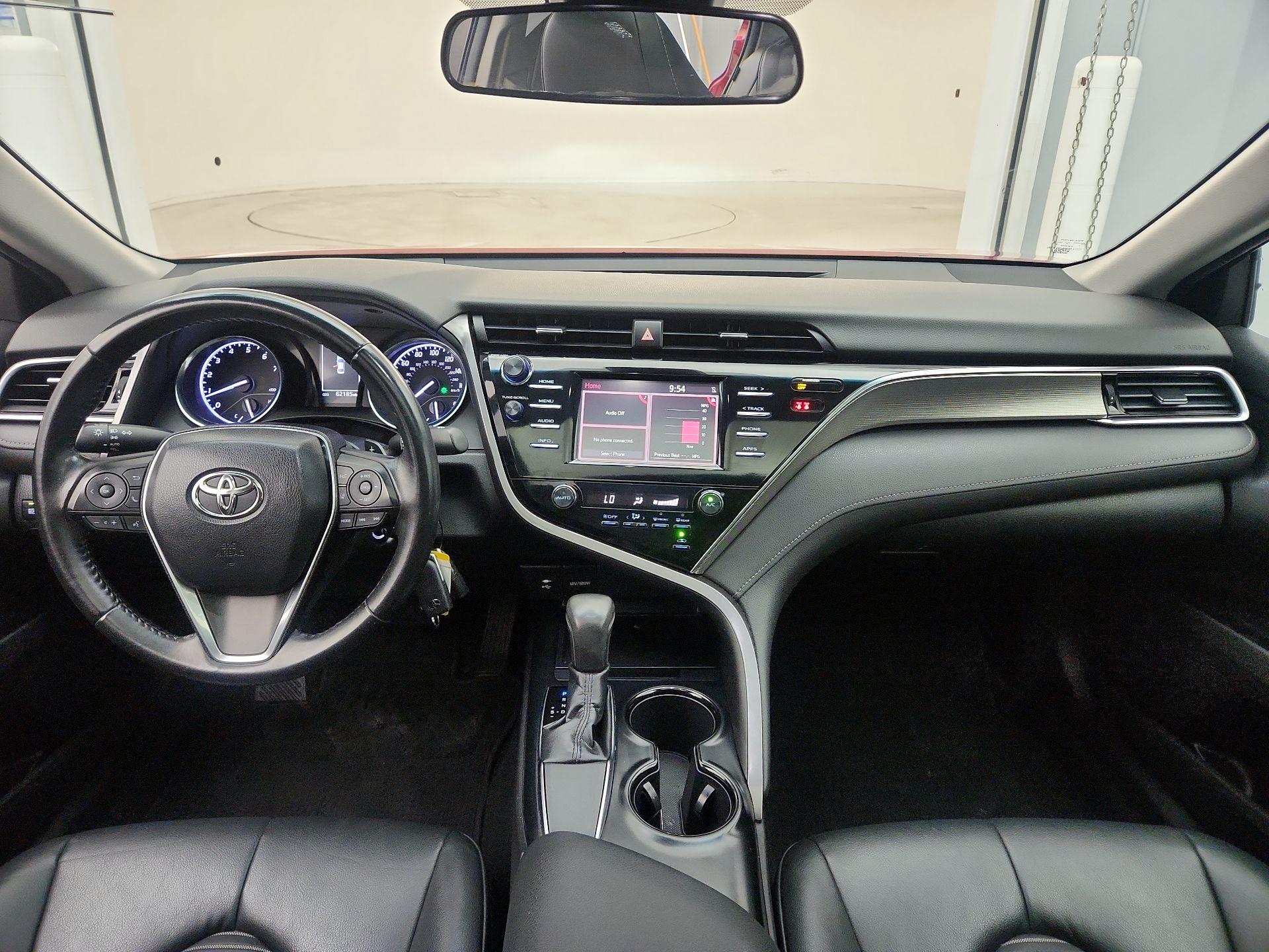Thumbnail: 2018 Toyota Camry - 9