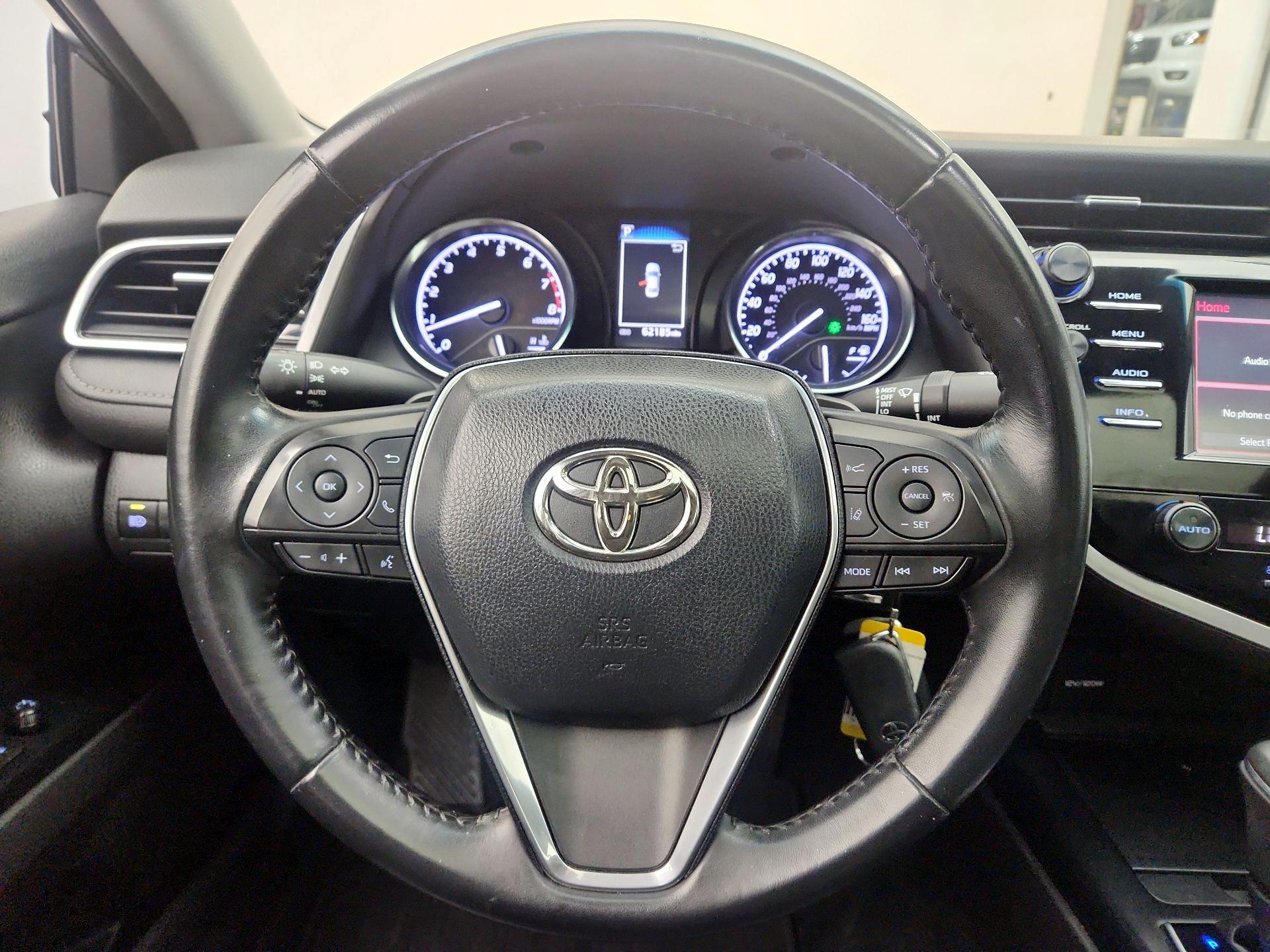 Thumbnail: 2018 Toyota Camry - 10