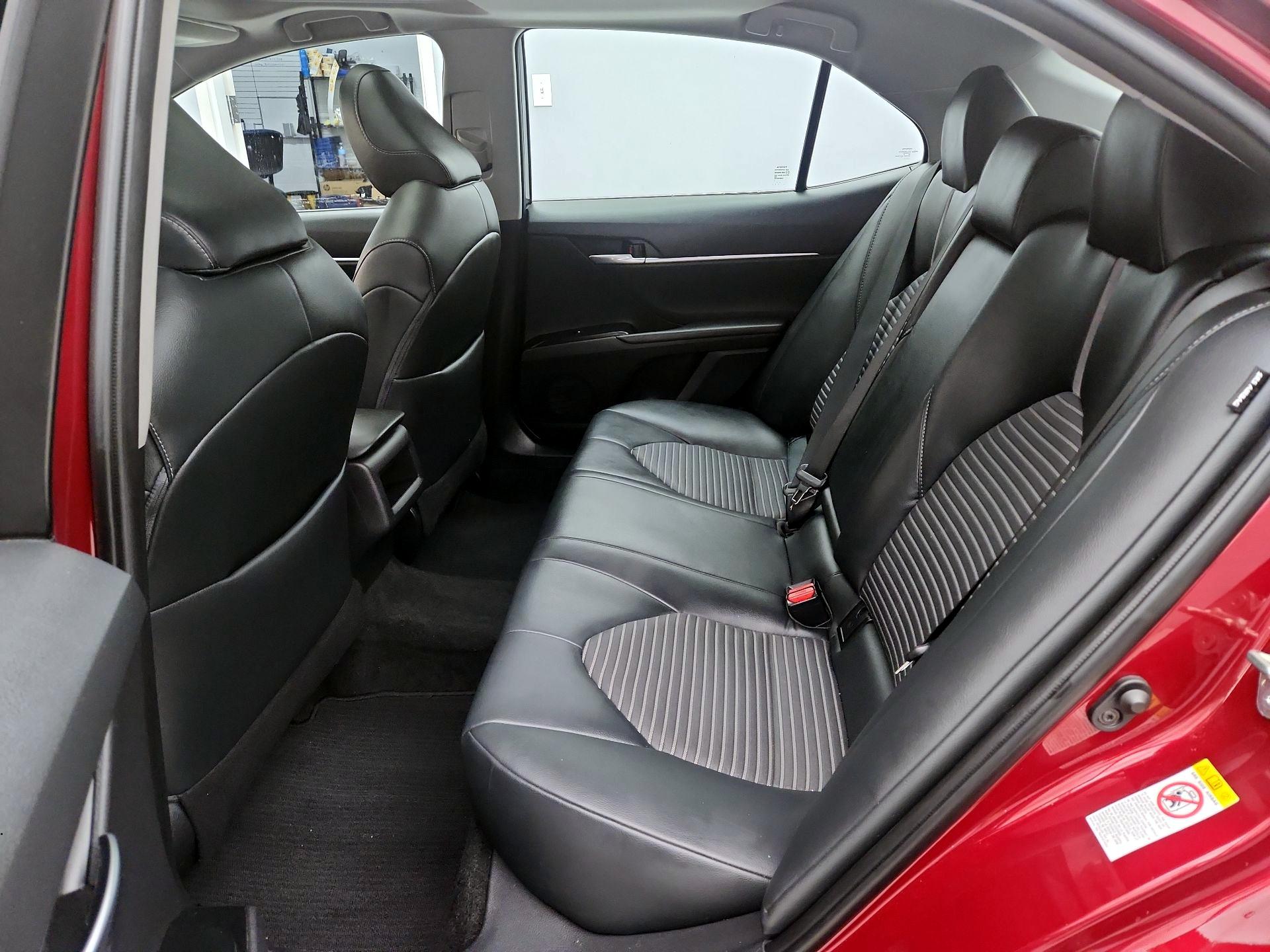 Thumbnail: 2018 Toyota Camry - 20