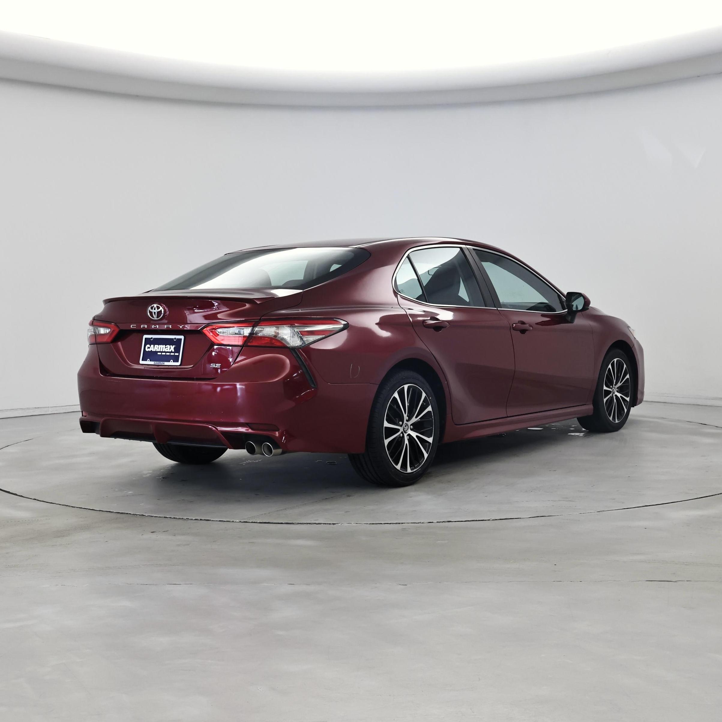 Thumbnail: 2018 Toyota Camry - 8