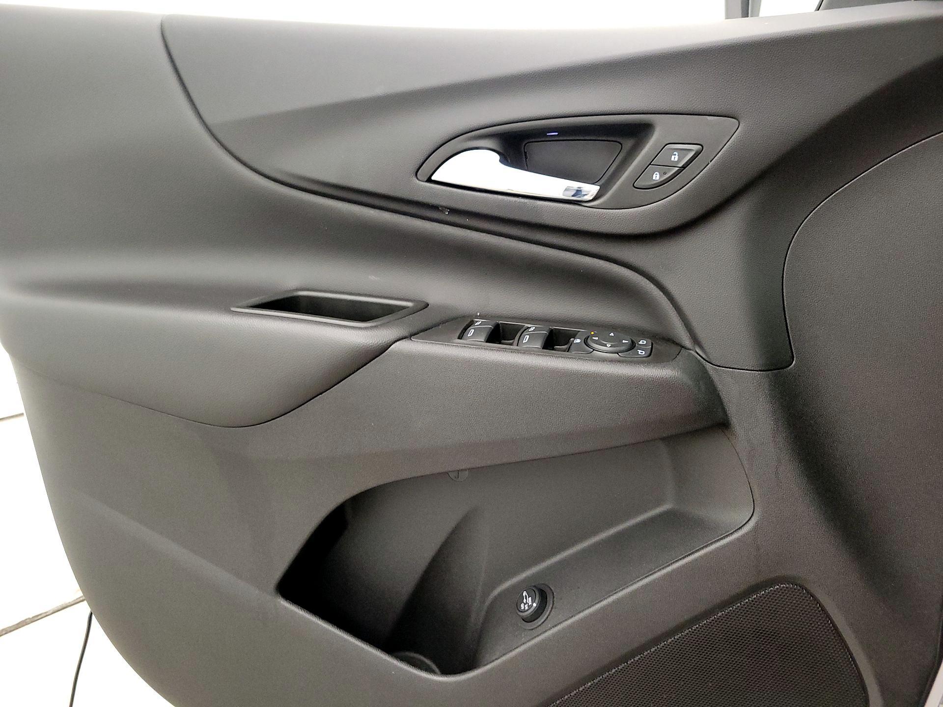 Thumbnail: 2022 Chevrolet Equinox - 12