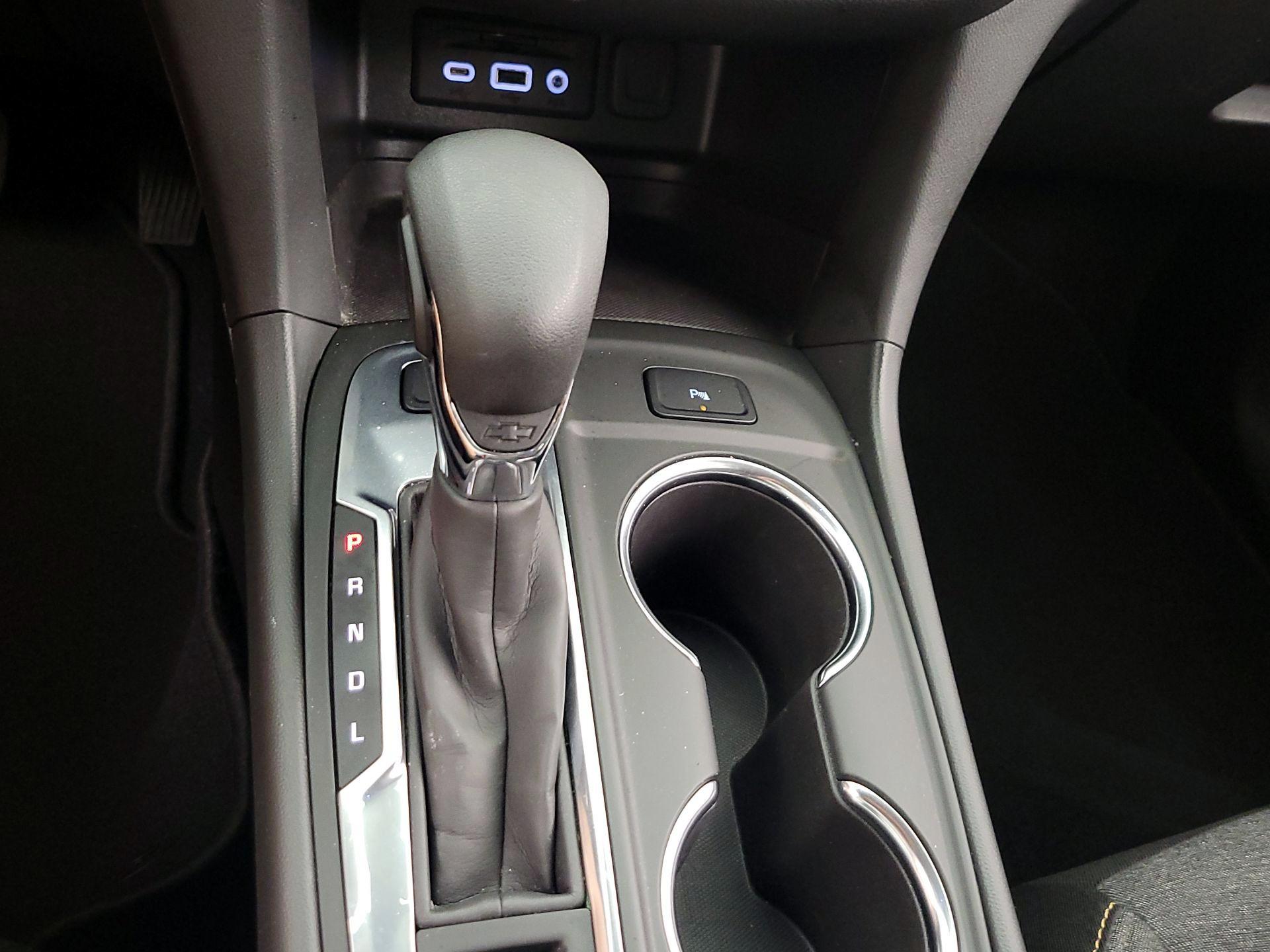 Thumbnail: 2022 Chevrolet Equinox - 18