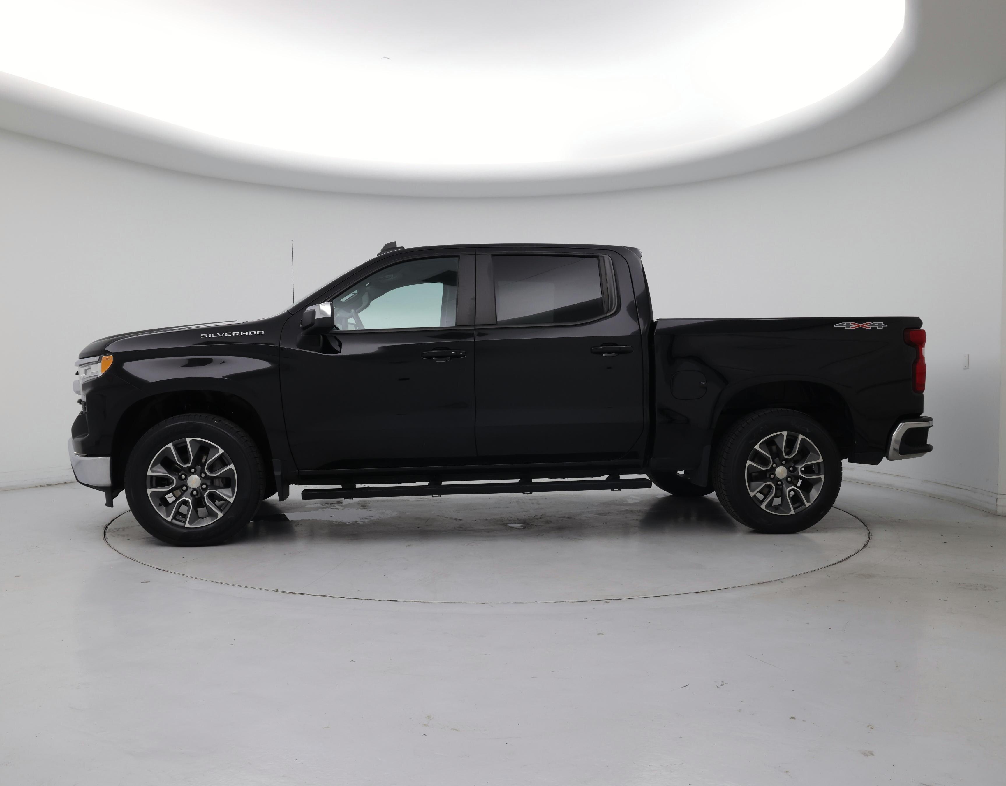 Thumbnail: 2023 Chevrolet Silverado 1500 - 3