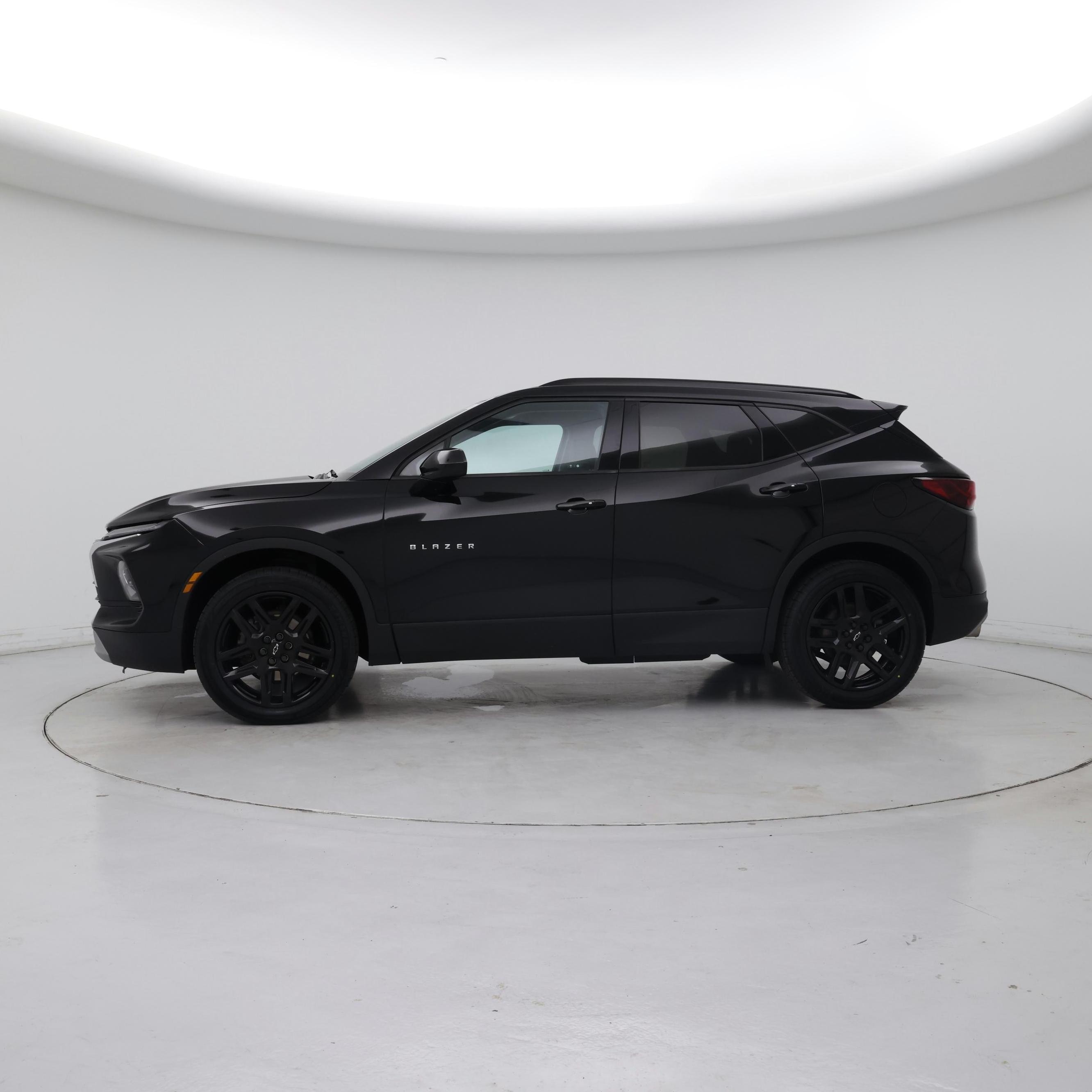 Thumbnail: 2023 Chevrolet Blazer - 3