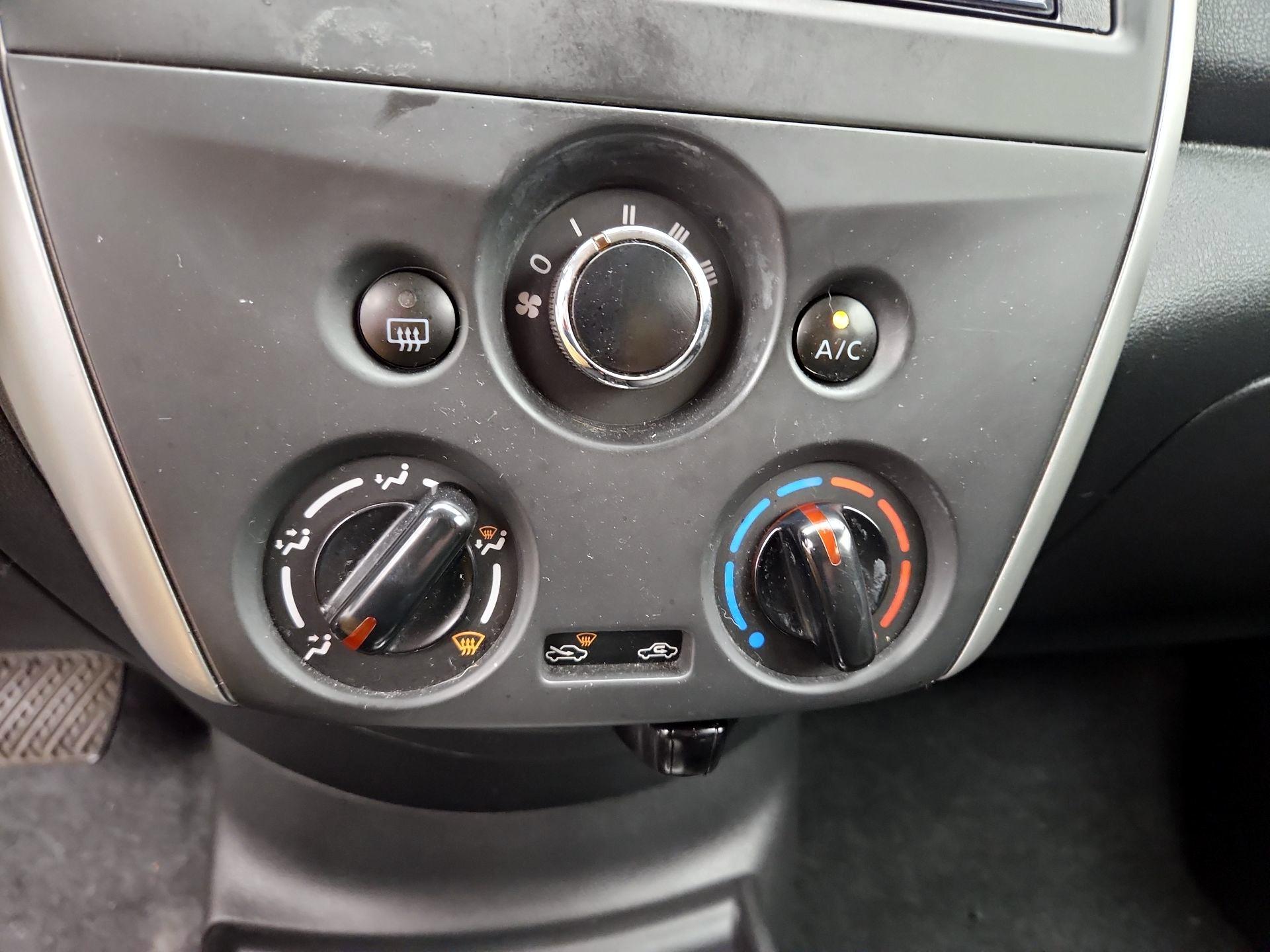 Thumbnail: 2015 Nissan Versa - 15
