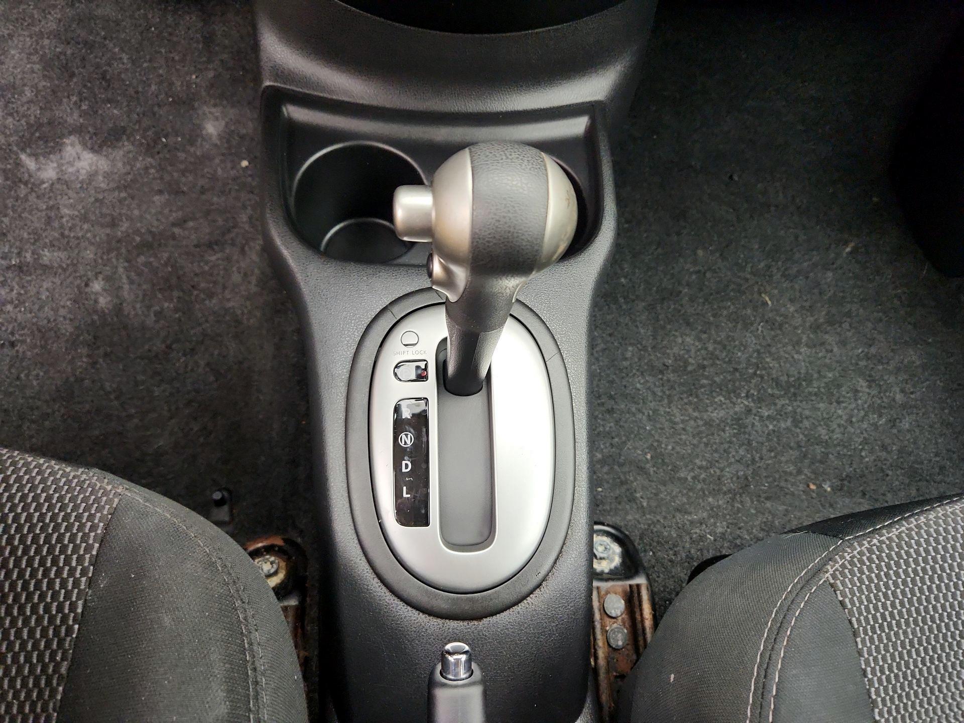 Thumbnail: 2015 Nissan Versa - 16