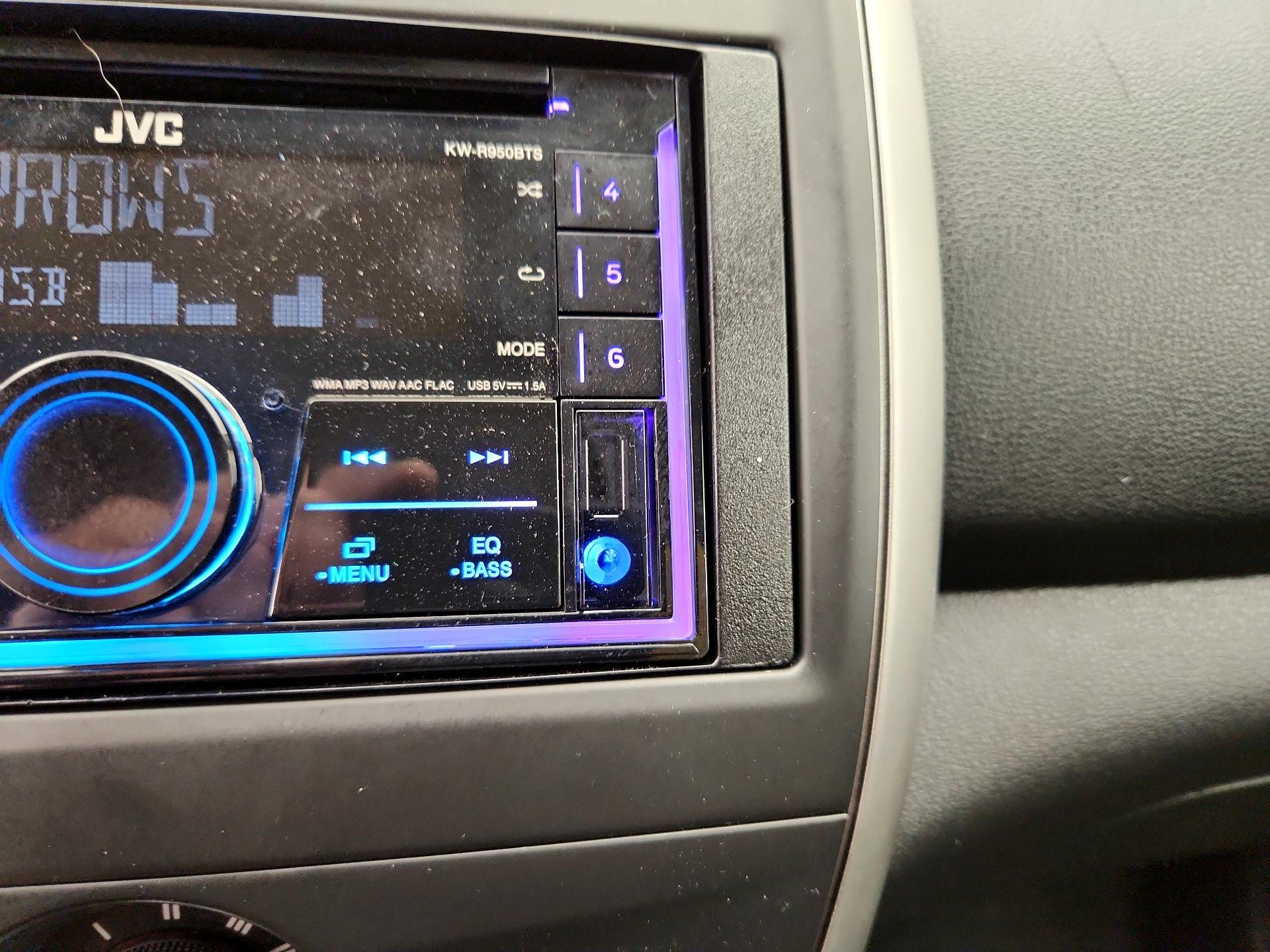 Thumbnail: 2015 Nissan Versa - 17