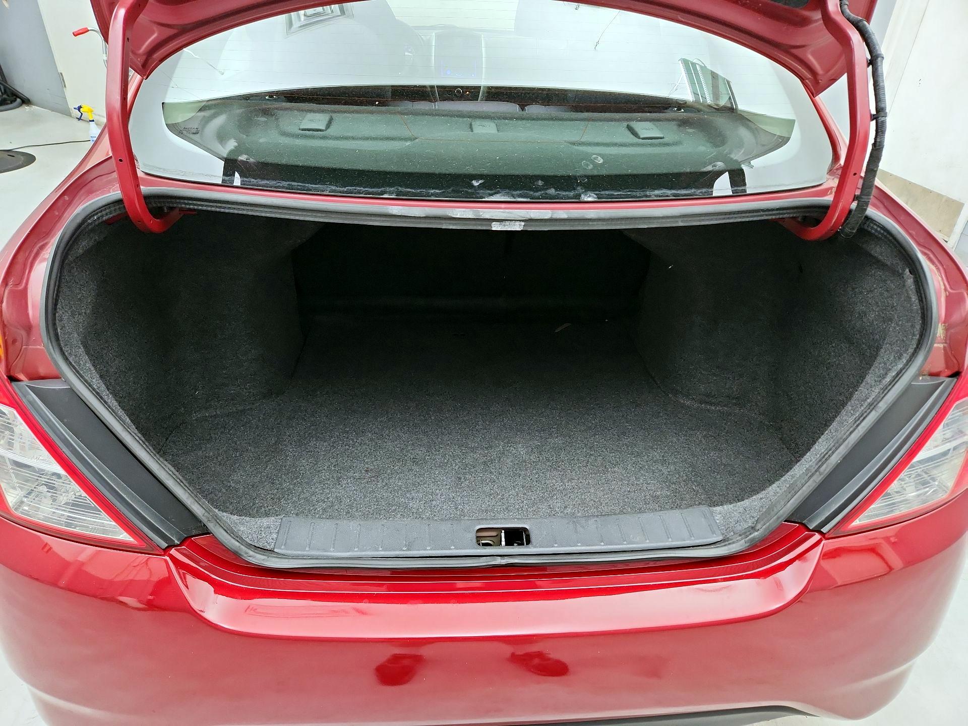 Thumbnail: 2015 Nissan Versa - 19