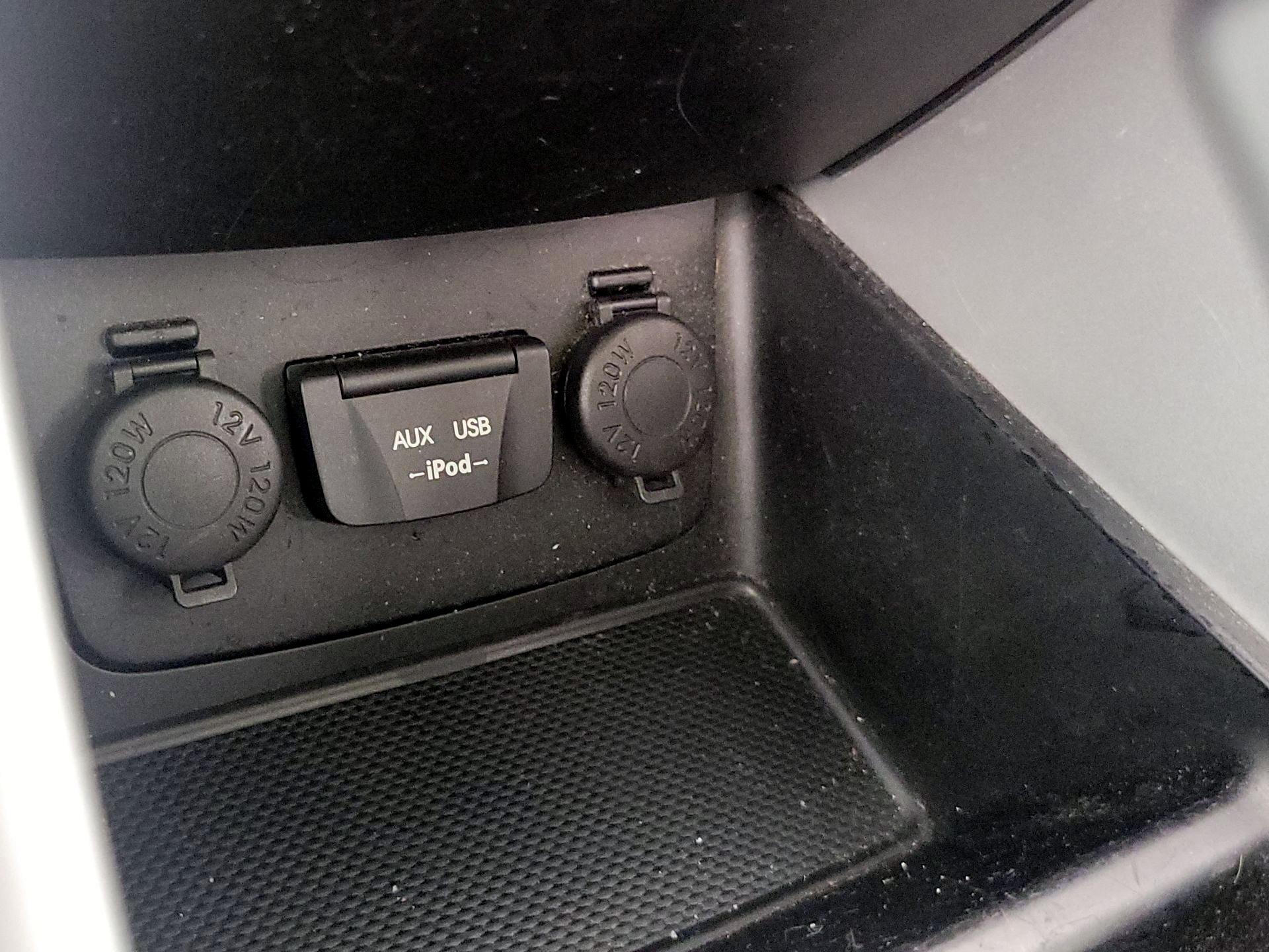 Thumbnail: 2015 Hyundai Sonata - 19