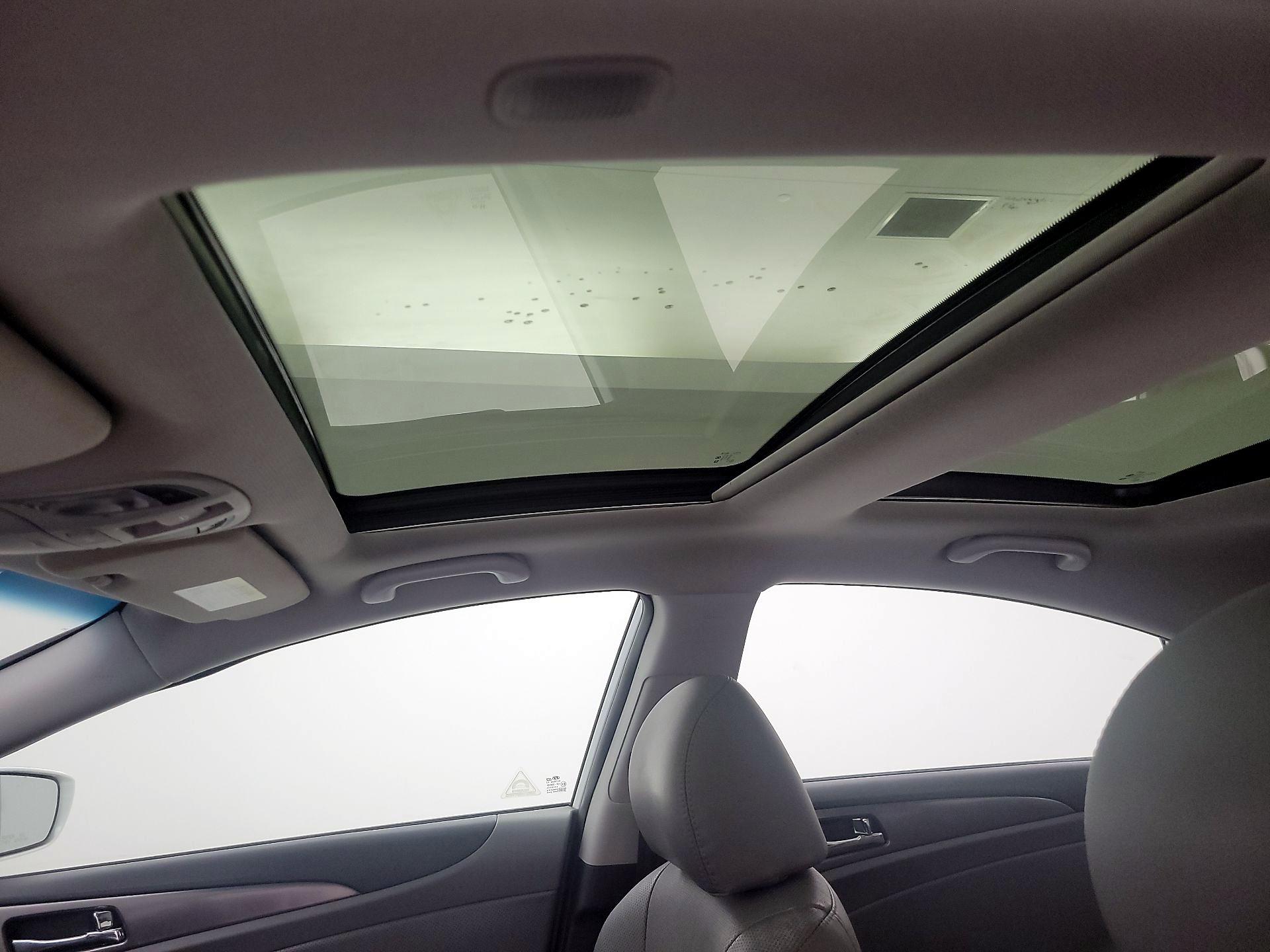 Thumbnail: 2015 Hyundai Sonata - 20