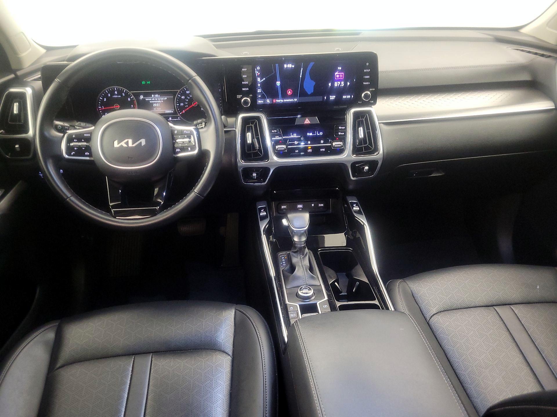 Thumbnail: 2022 Kia Sorento - 9