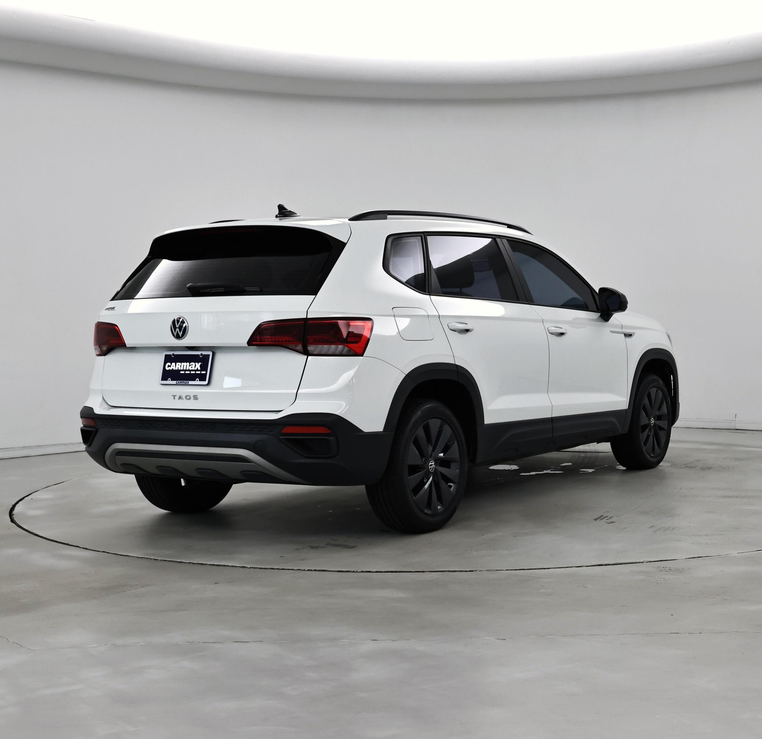 Thumbnail: 2022 Volkswagen Taos - 8