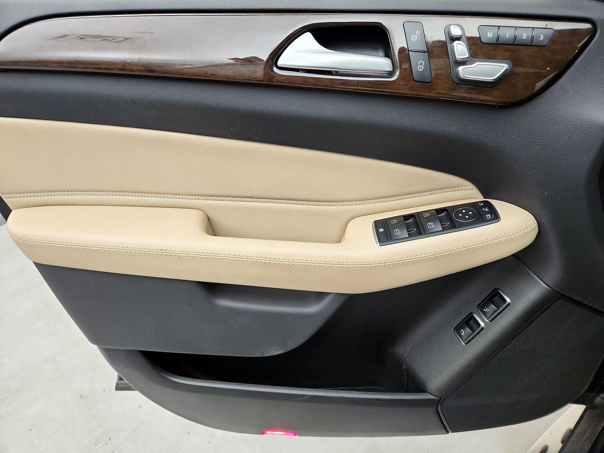 Thumbnail: 2019 Mercedes-Benz GLS - 12