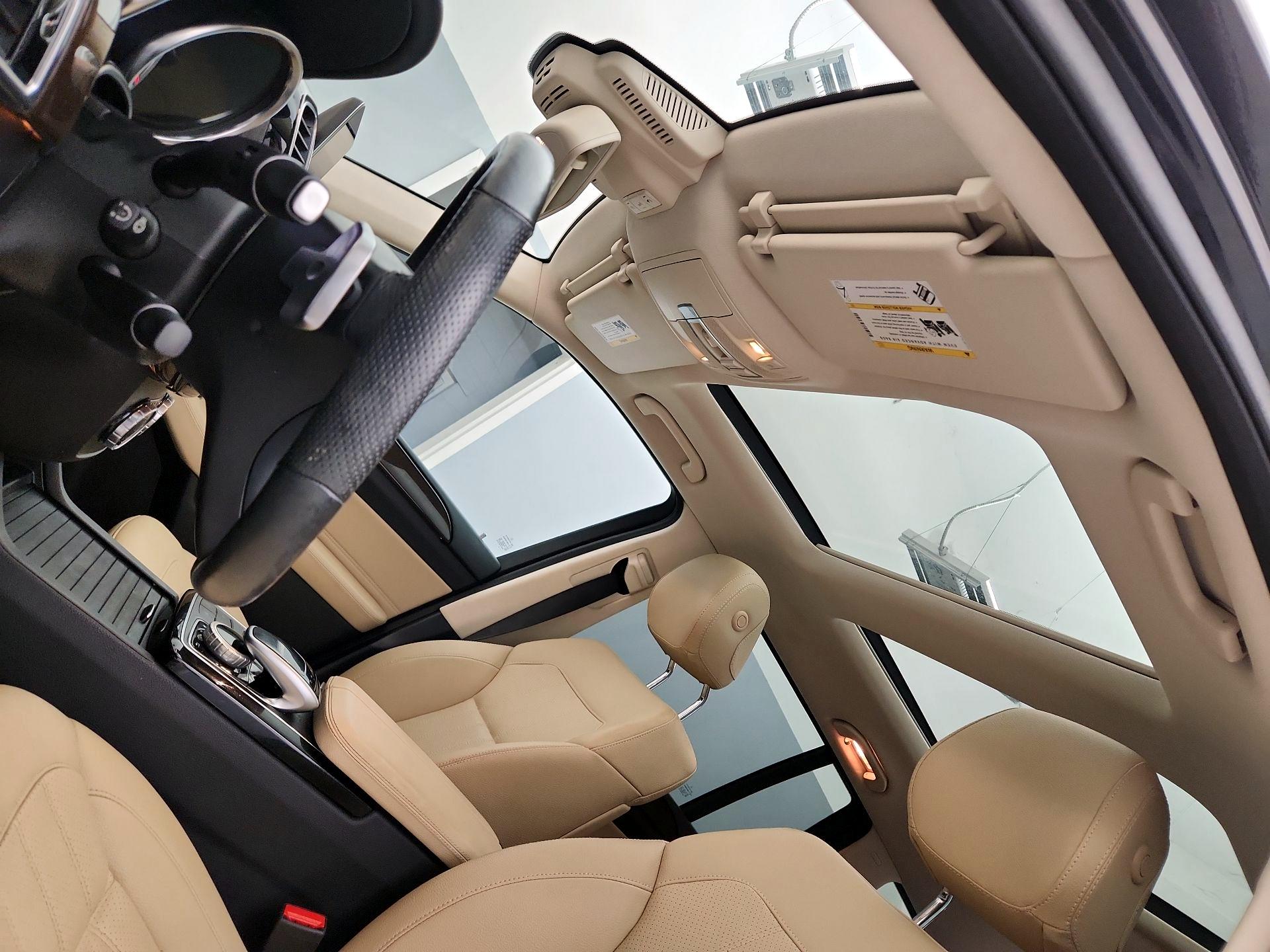 Thumbnail: 2019 Mercedes-Benz GLS - 20