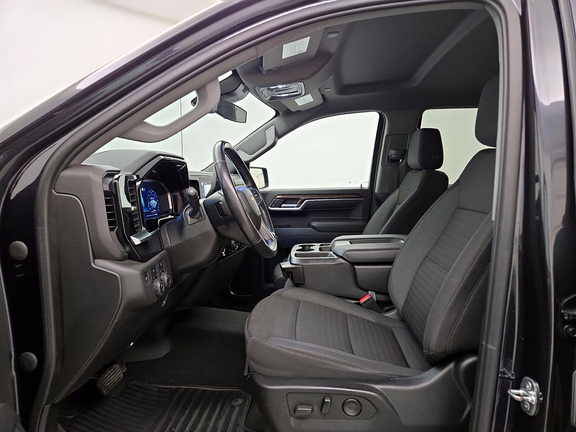 Thumbnail: 2022 Chevrolet Silverado 1500 - 11