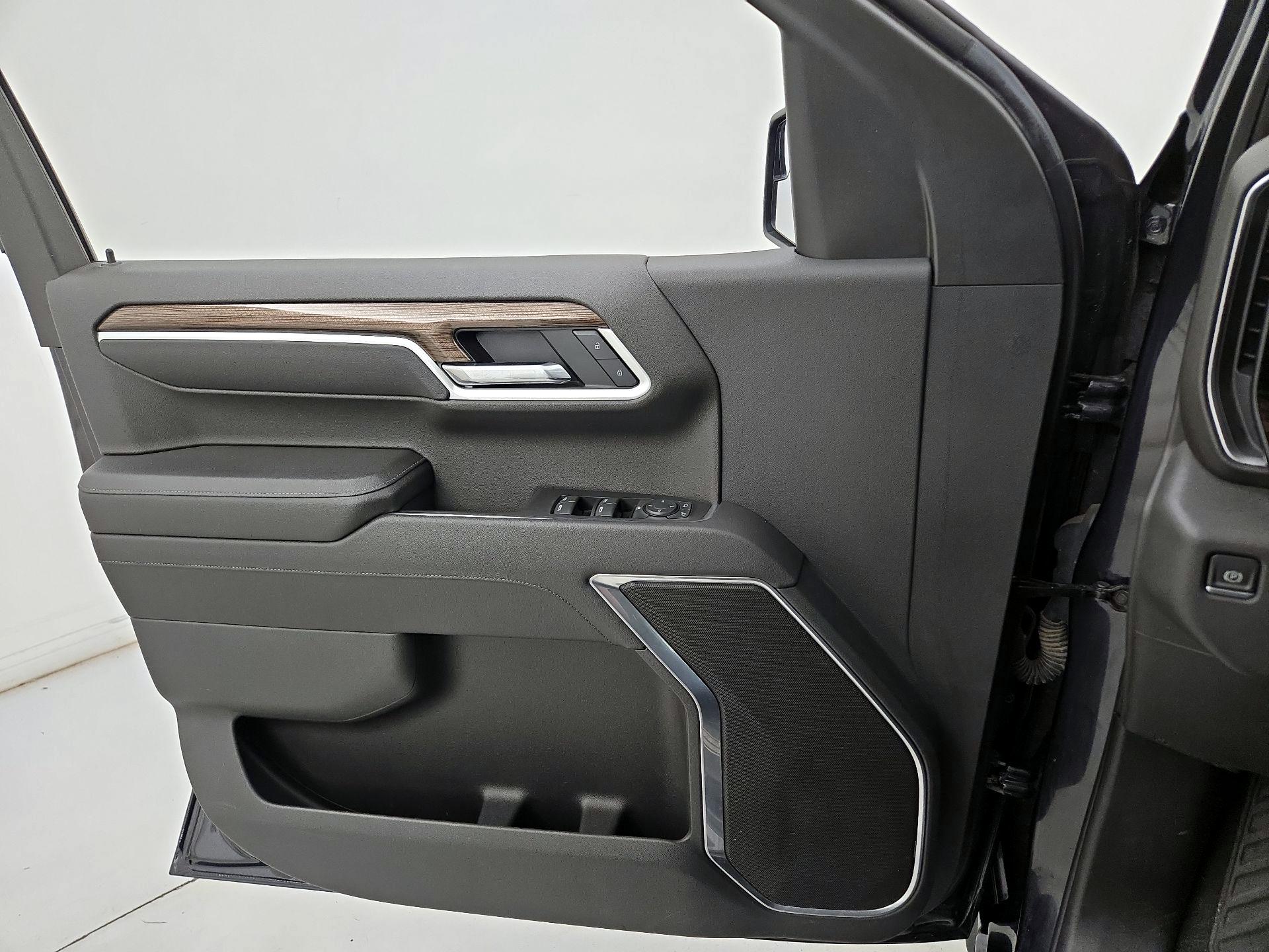 Thumbnail: 2022 Chevrolet Silverado 1500 - 12