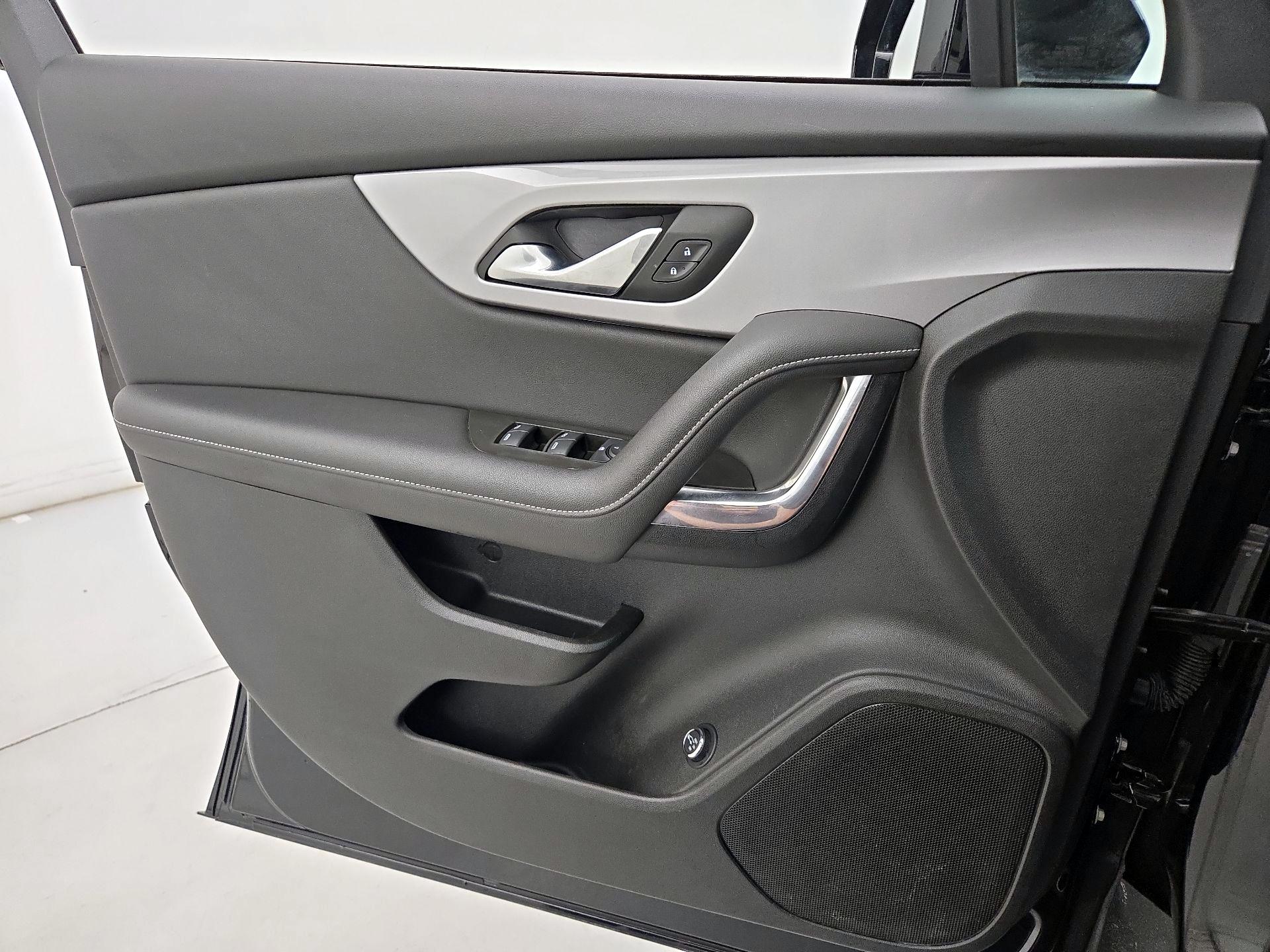 Thumbnail: 2023 Chevrolet Blazer - 12