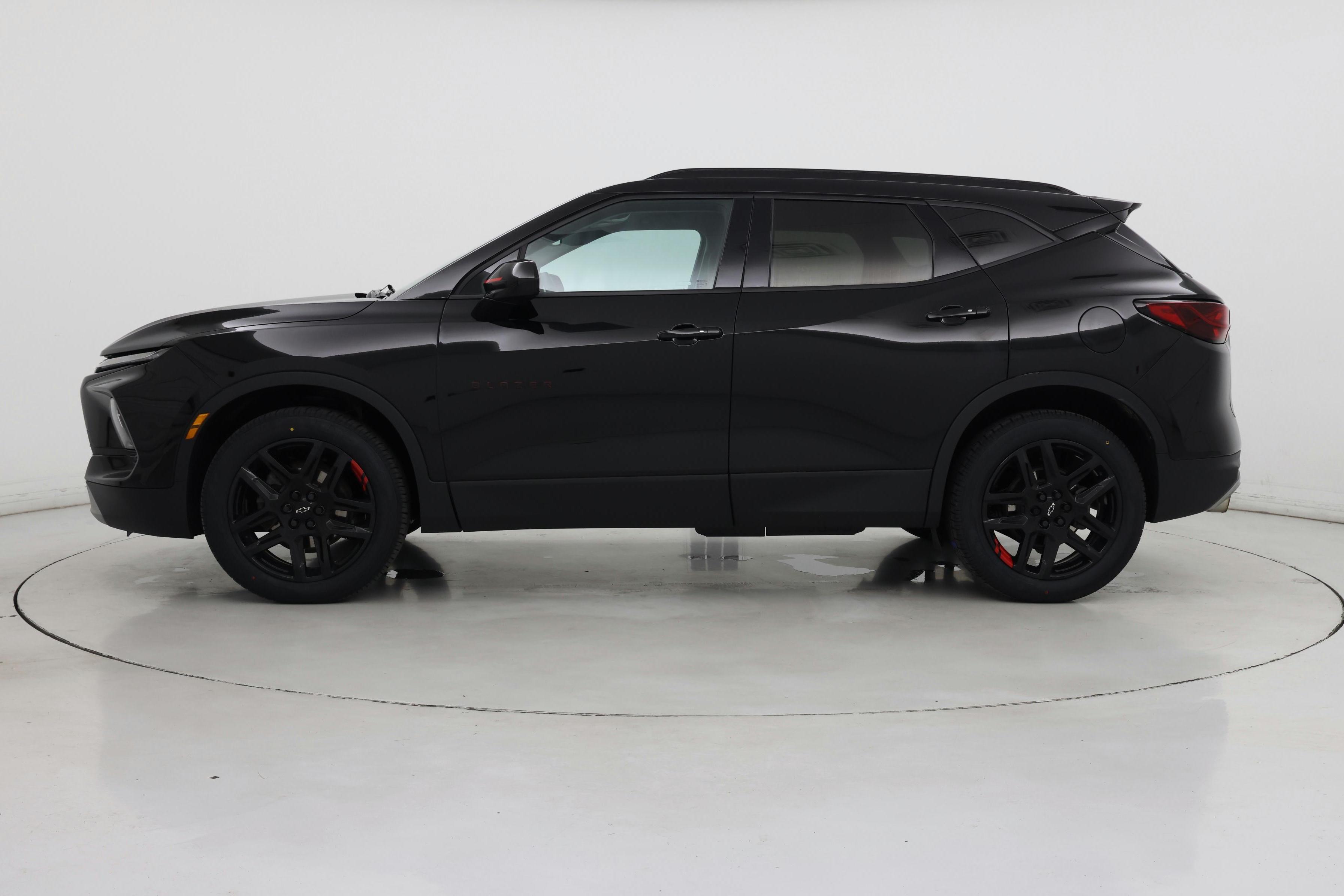 Thumbnail: 2023 Chevrolet Blazer - 3