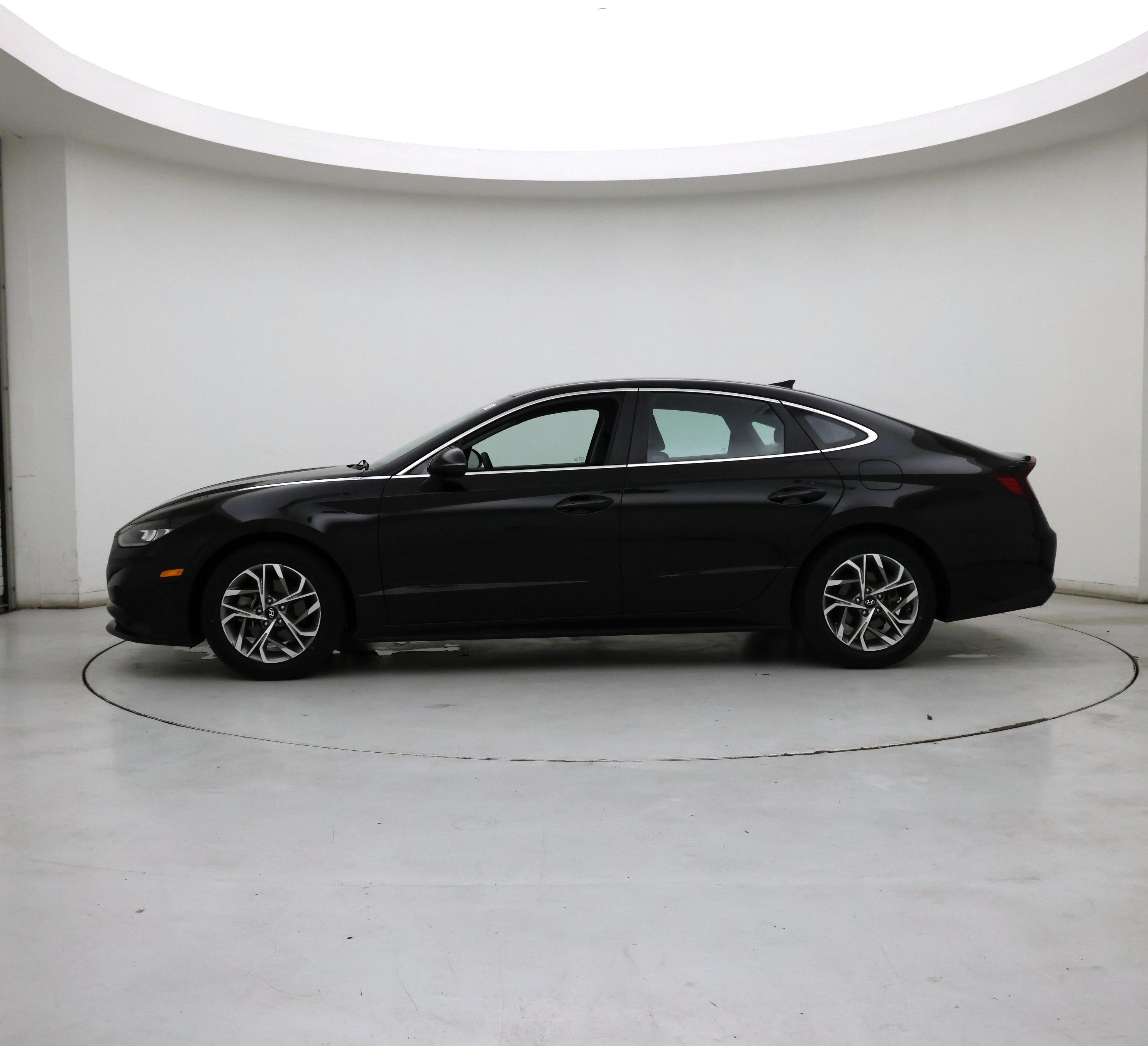Thumbnail: 2022 Hyundai Sonata - 3