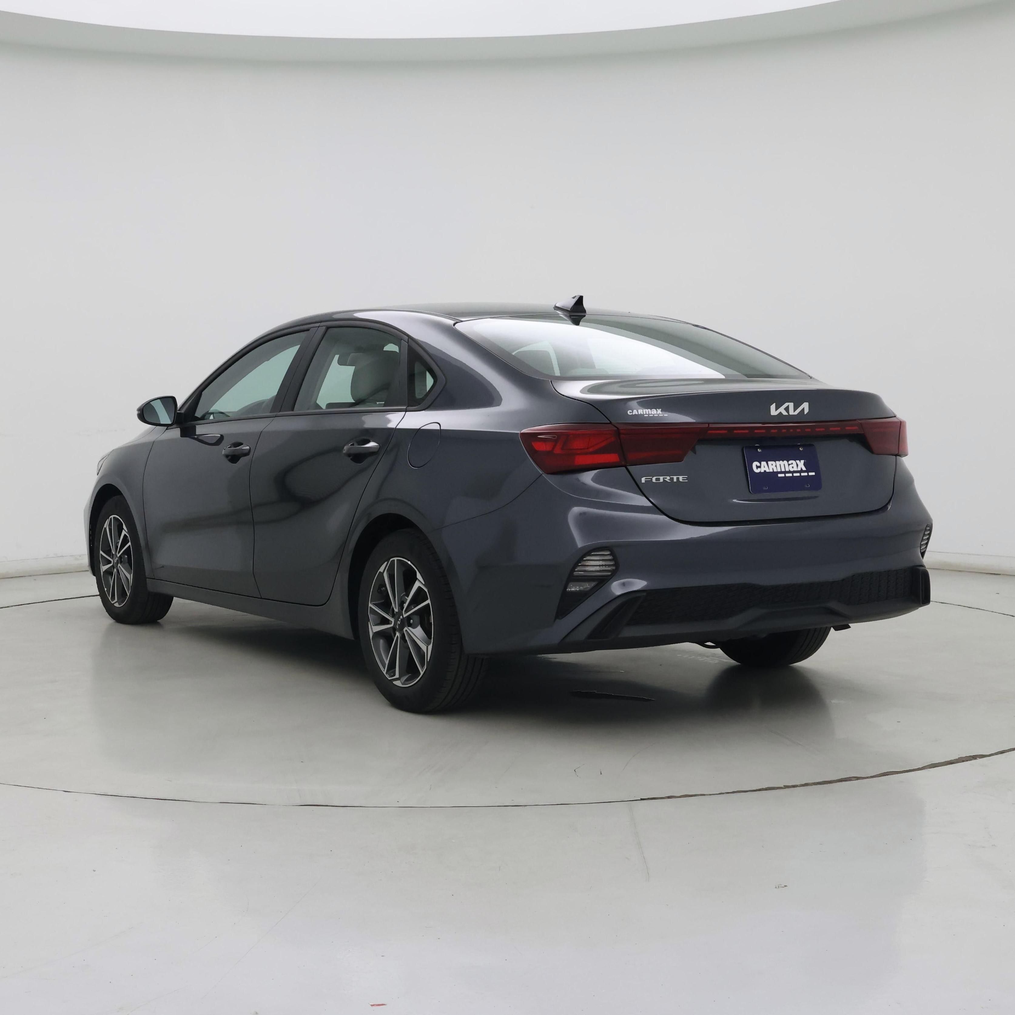 Thumbnail: 2022 Kia Forte - 2