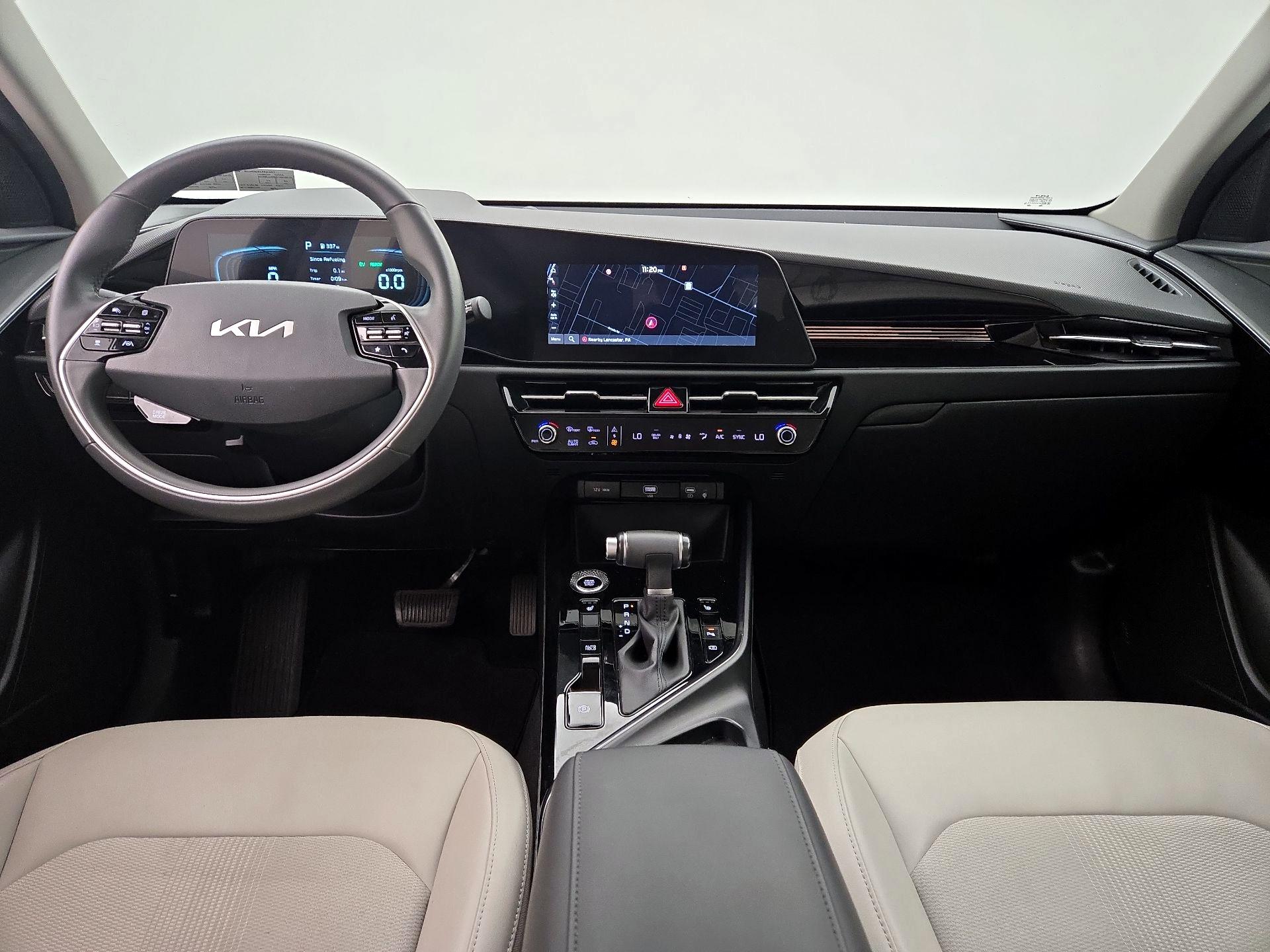 Thumbnail: 2023 Kia Niro - 9