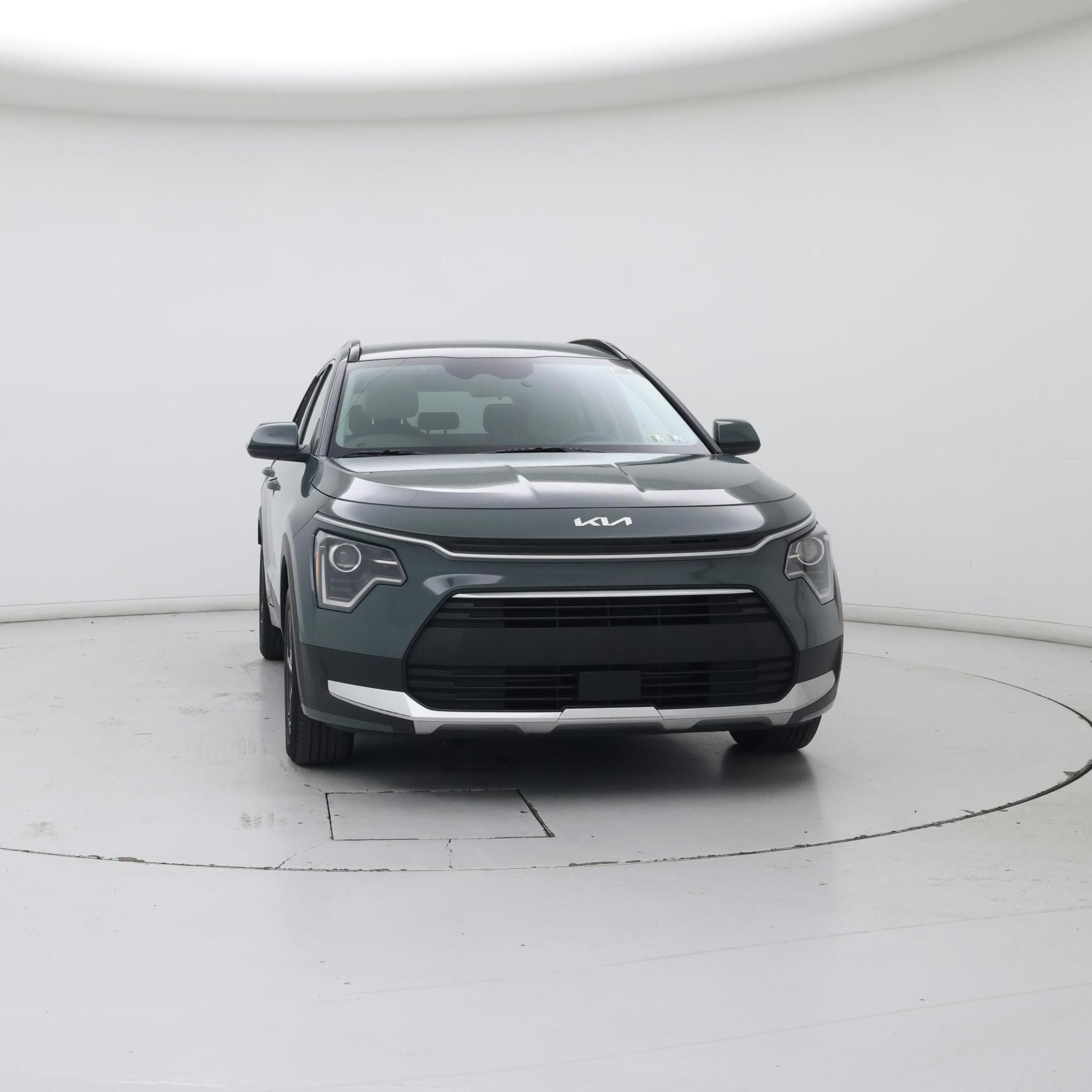 Thumbnail: 2023 Kia Niro - 5