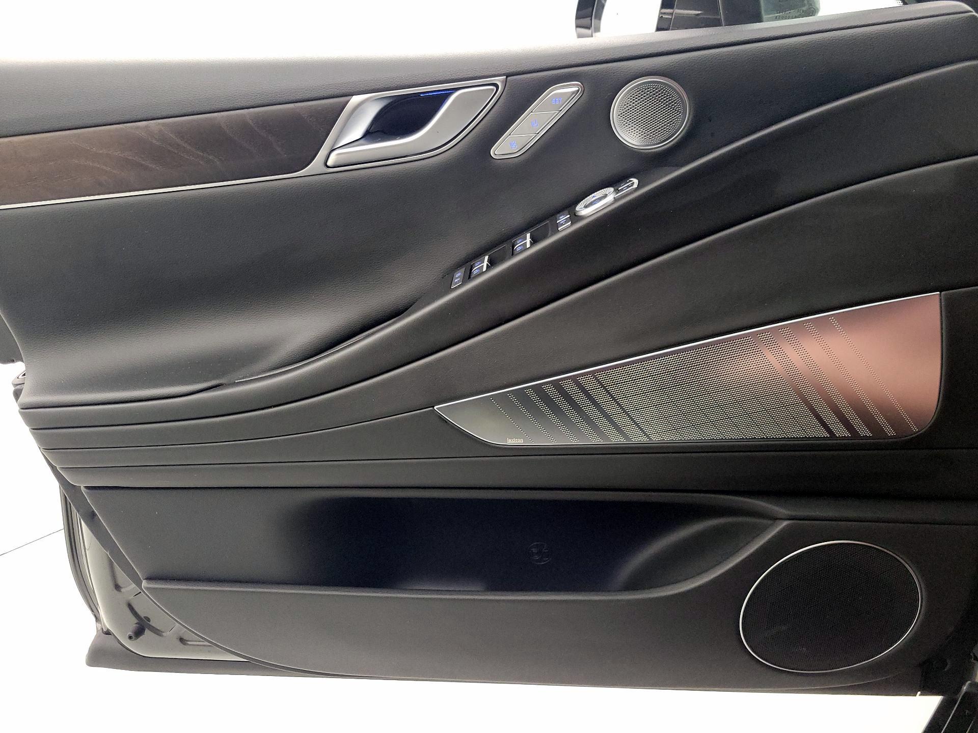Thumbnail: 2022 Genesis G80 - 12