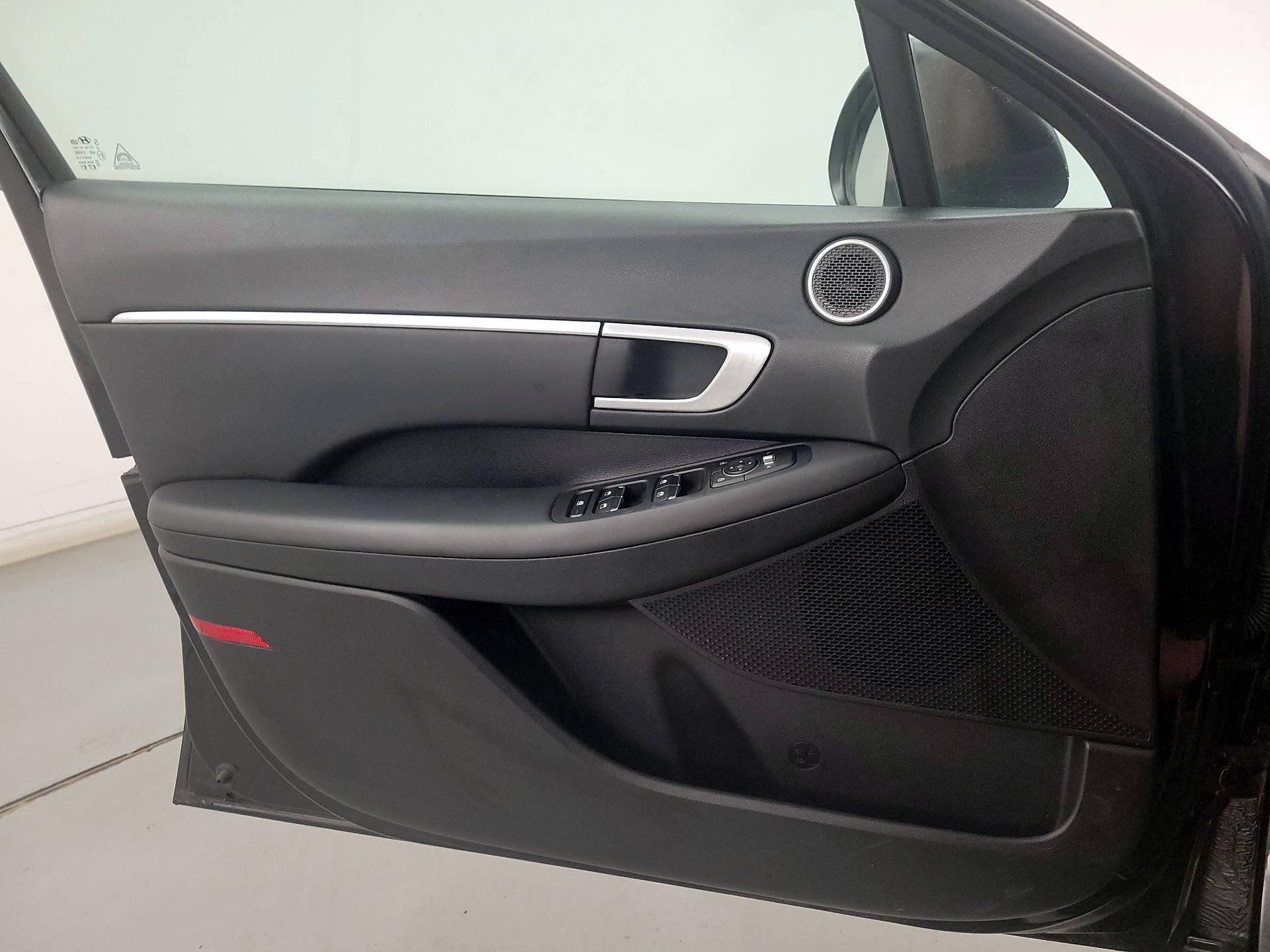 Thumbnail: 2022 Hyundai Sonata - 12